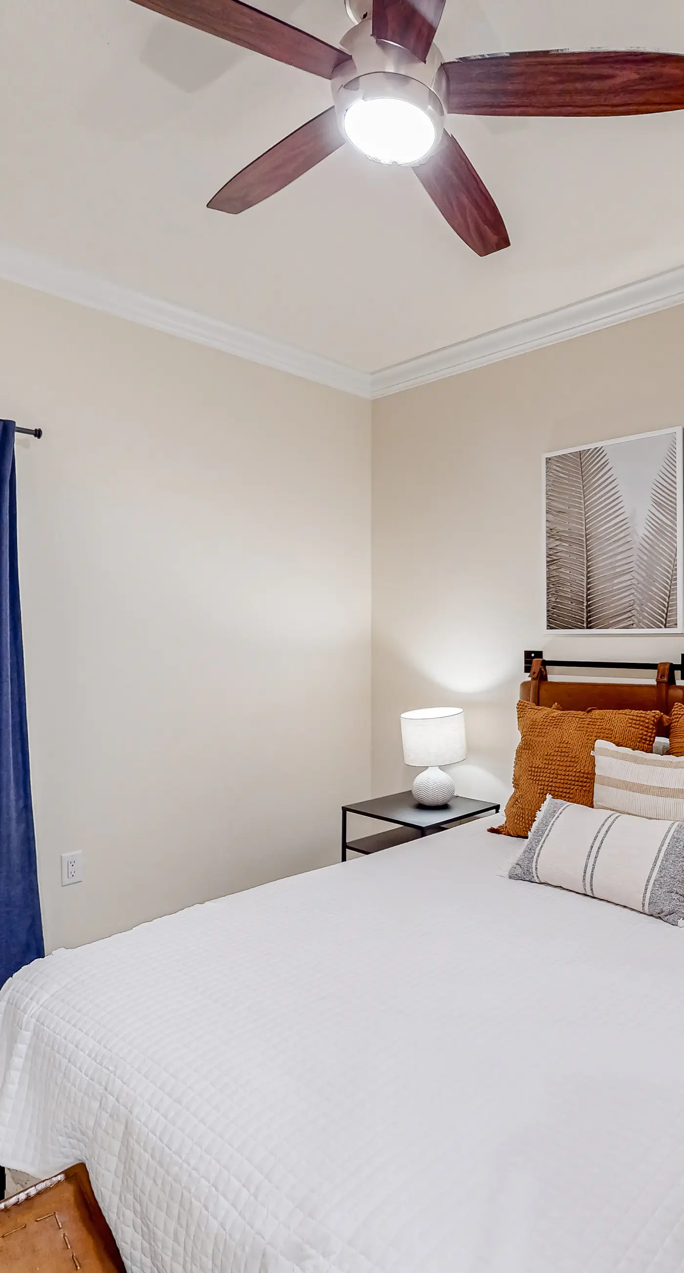 Beautiful & open home with enclosed porch, game room, W/D - beach & pool access