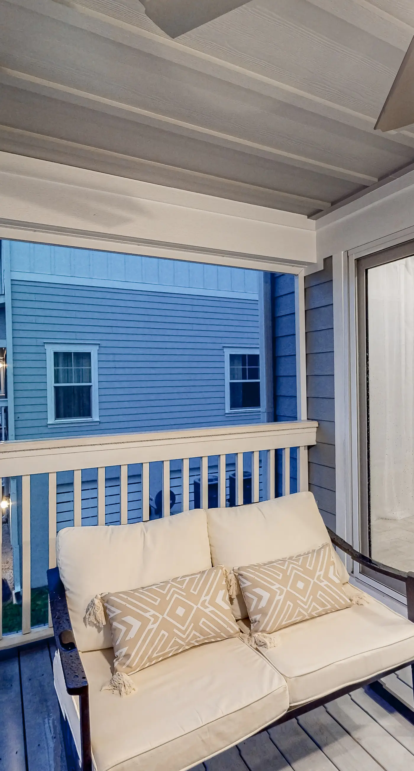 Beautiful & open home with enclosed porch, game room, W/D - beach & pool access