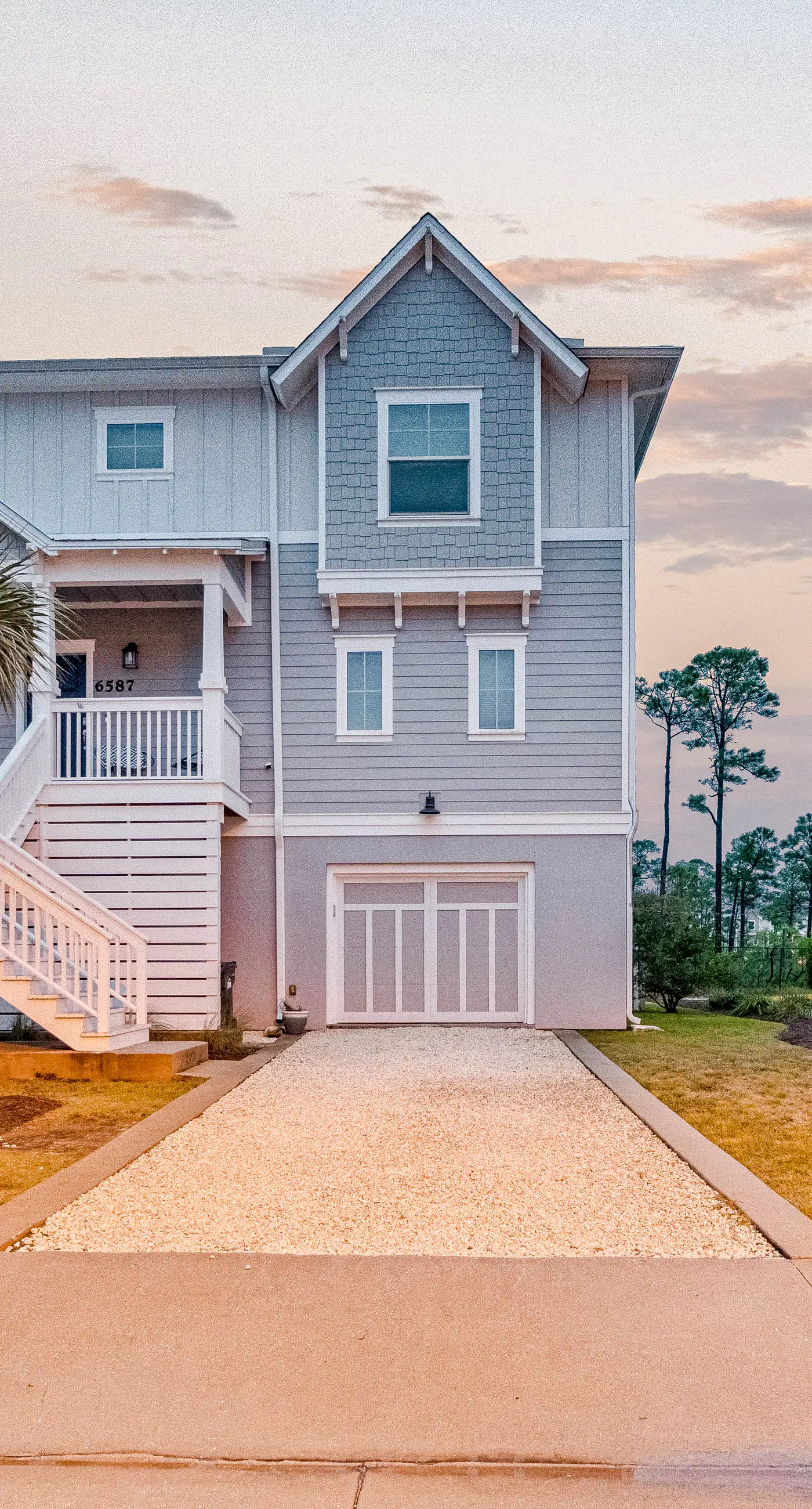 Beautiful & open home with enclosed porch, game room, W/D - beach & pool access