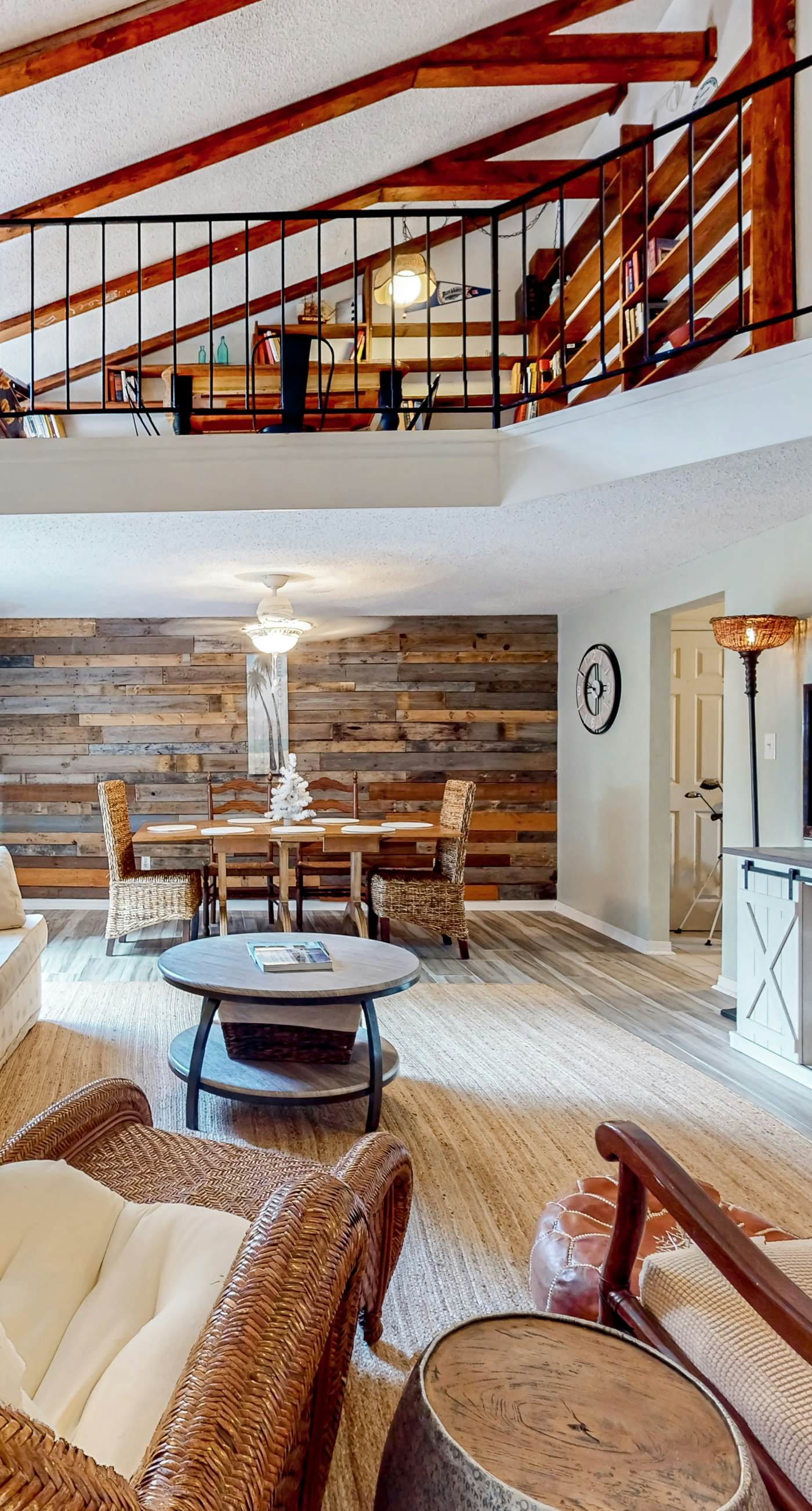 Dog-friendly coastal townhome with golf course views, patios, & washer/dryer