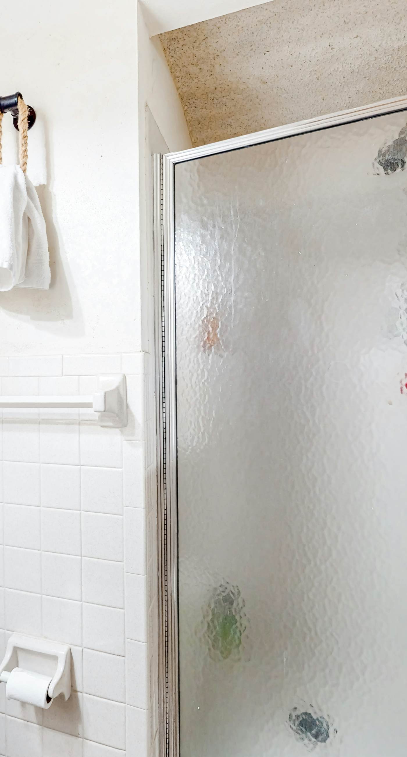 Dog-friendly coastal townhome with golf course views, patios, & washer/dryer