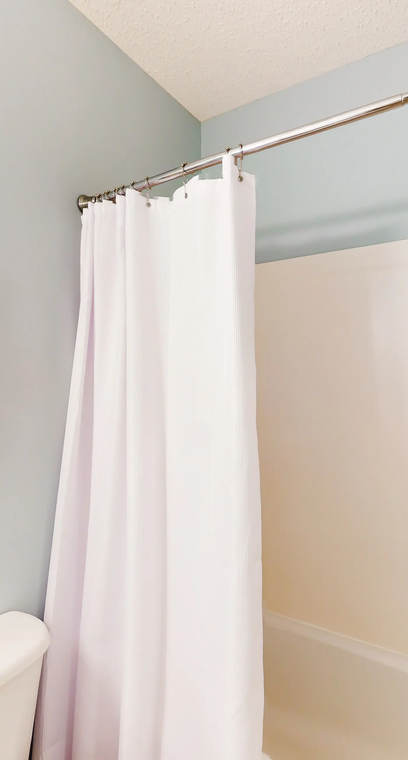 Inviting Gulf-front condo In Perdido Key with waterfront pool/hot tub and oceanfront balcony