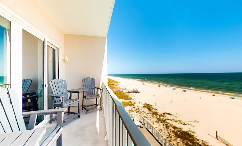 Gulf-front Perdido Key Condo with Waterfront Pool/Hot Tub and Oceanfront Balcony