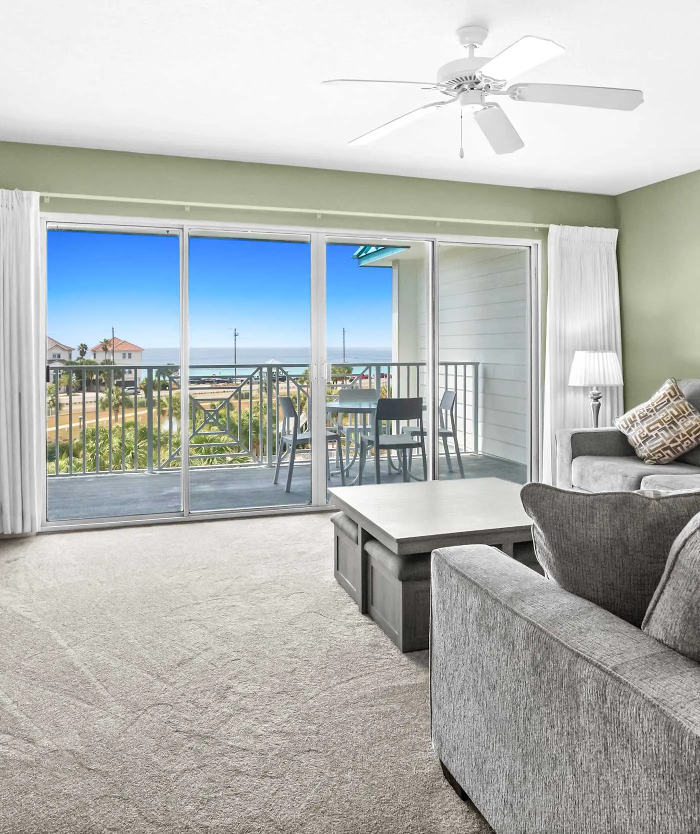 Fourth-floor, ocean-view condo with pool, high-speed WiFi, beach access & W&D