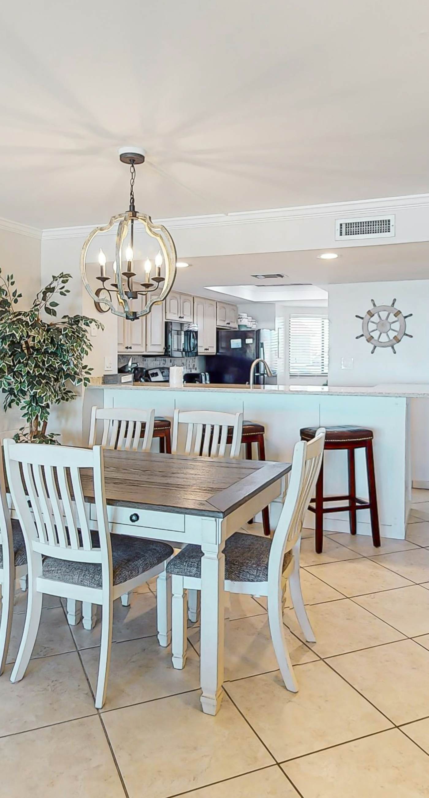 Oceanfront gem with pool, gym, hot tub, AC, W&D & beach-view balcony