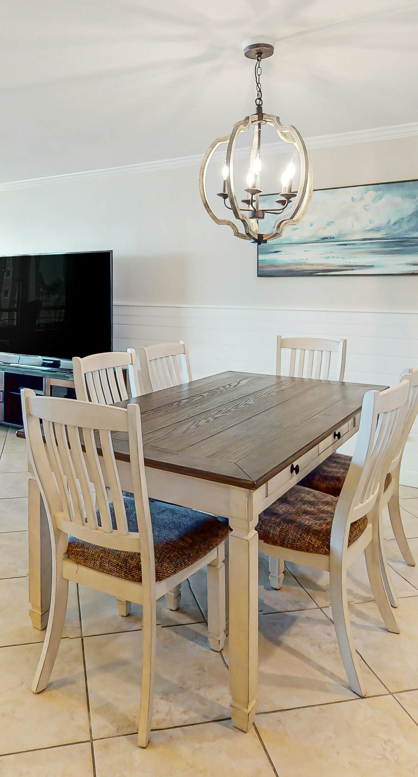 Oceanfront gem with pool, gym, hot tub, AC, W&D & beach-view balcony