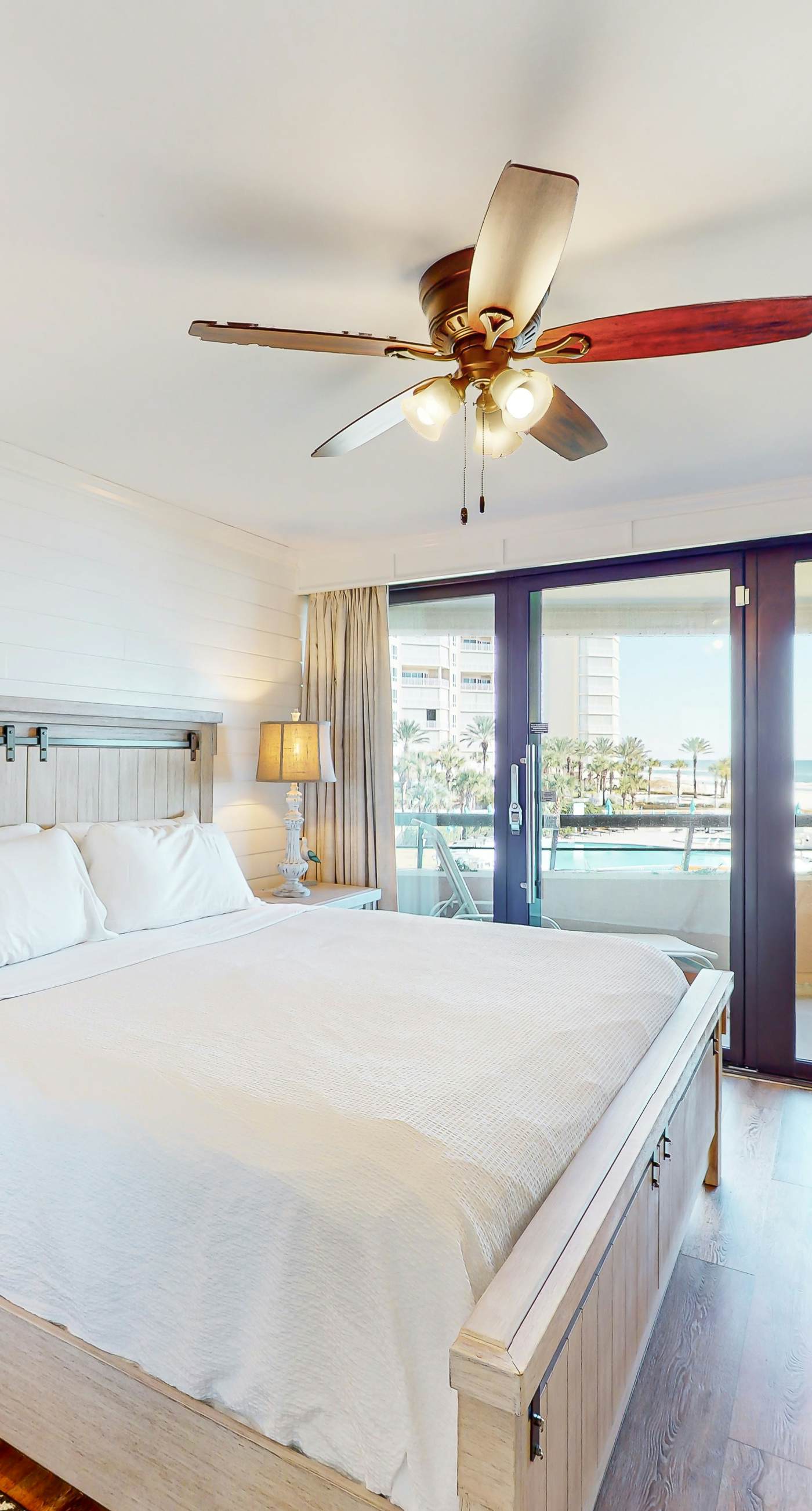 Oceanfront gem with pool, gym, hot tub, AC, W&D & beach-view balcony