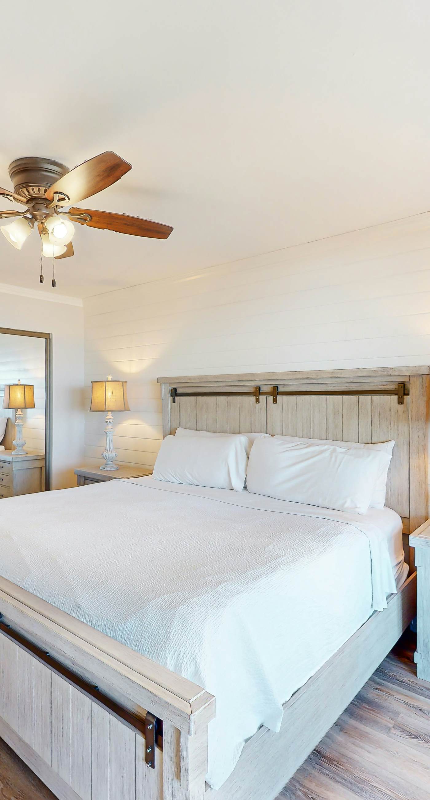 Oceanfront gem with pool, gym, hot tub, AC, W&D & beach-view balcony