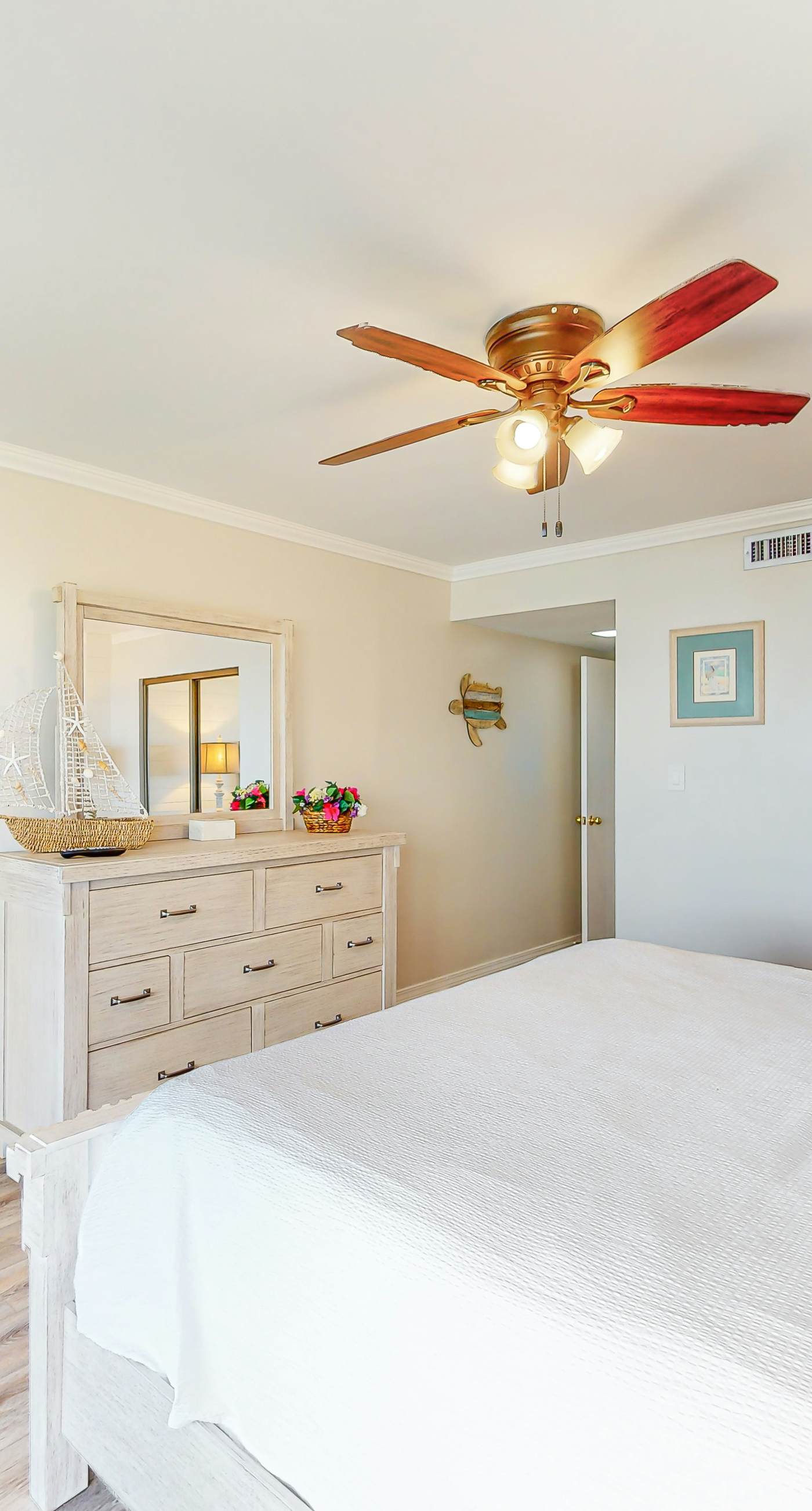 Oceanfront gem with pool, gym, hot tub, AC, W&D & beach-view balcony