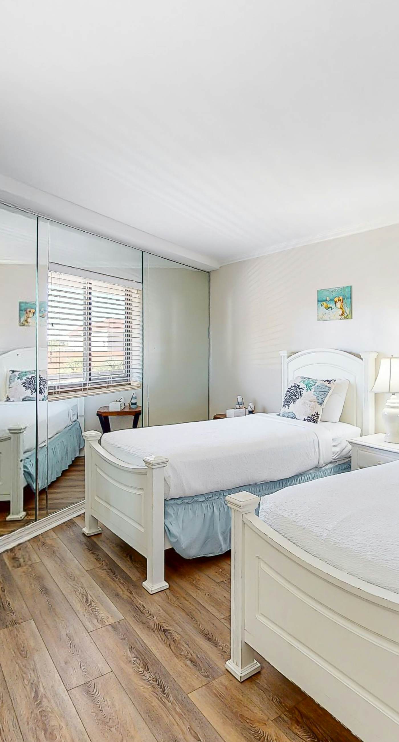 Oceanfront gem with pool, gym, hot tub, AC, W&D & beach-view balcony