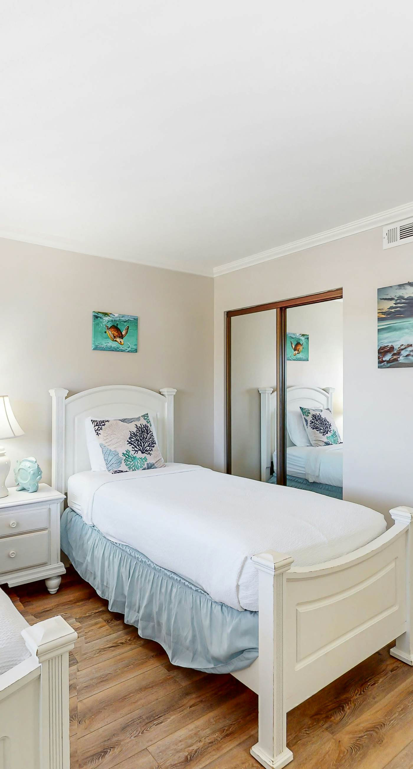 Oceanfront gem with pool, gym, hot tub, AC, W&D & beach-view balcony