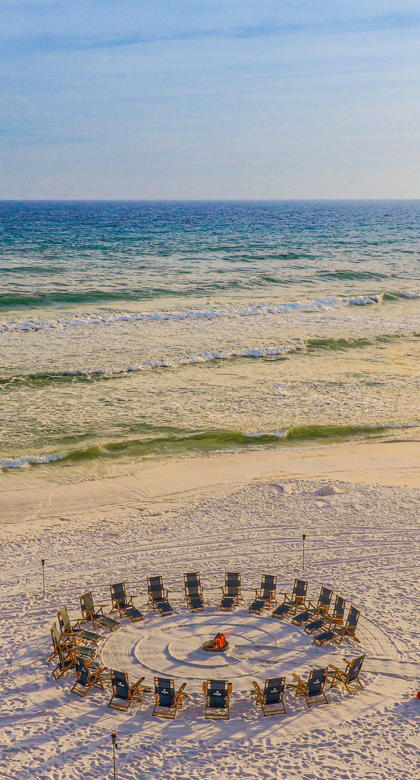 Oceanfront gem with pool, gym, hot tub, AC, W&D & beach-view balcony