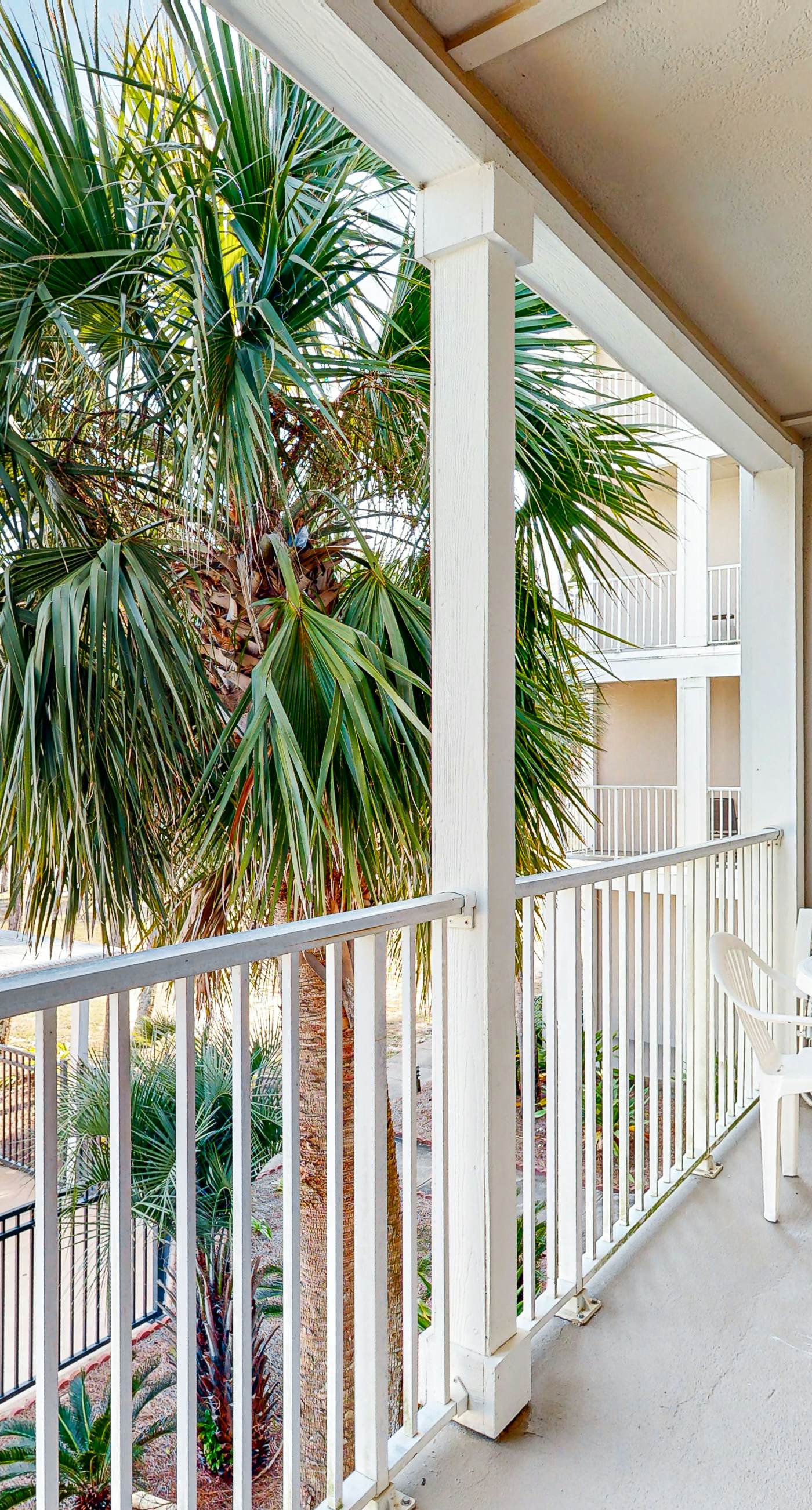 Sunny condo with pool, hot tub, pool views, balcony, & AC