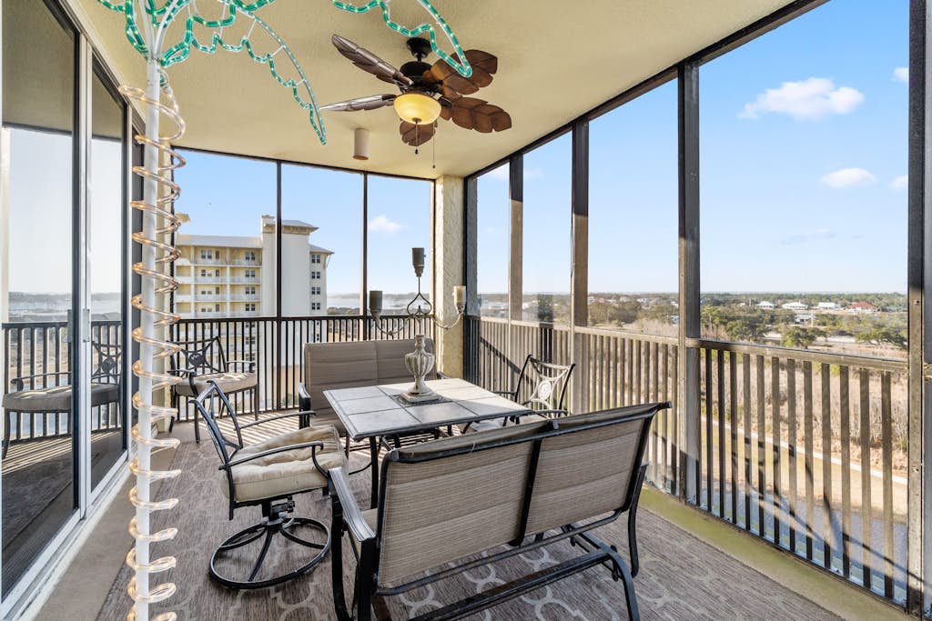 Eighth floor condo with pools and hot tub, WiFi, central AC, & Bluetooth system