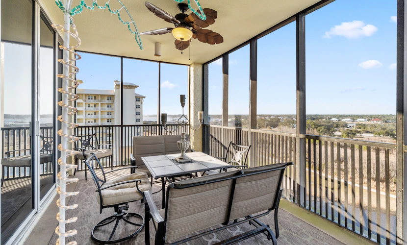 Eighth floor condo with pools and hot tub, WiFi, central AC, & Bluetooth system