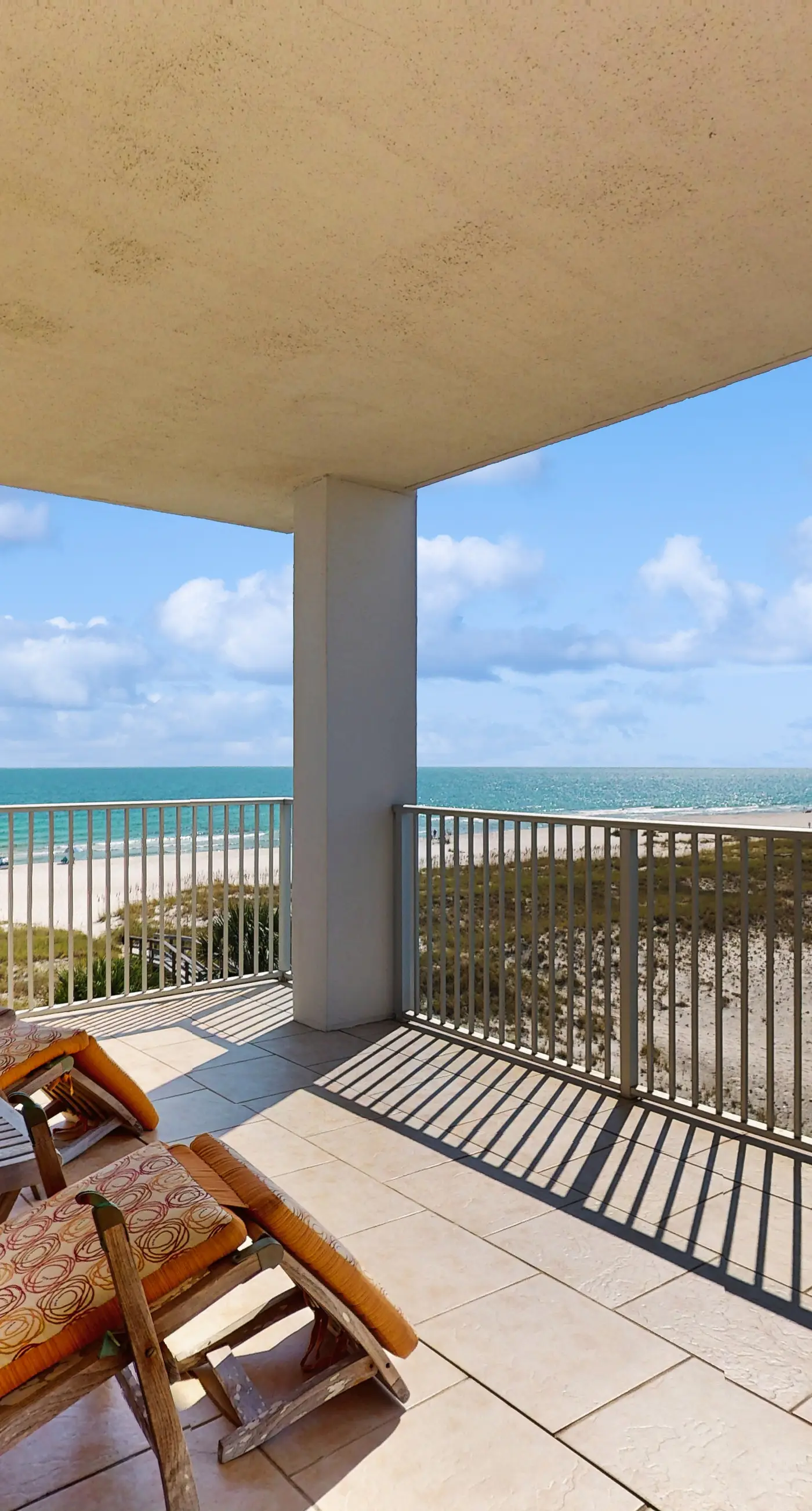 The Beach & Yacht Club B404