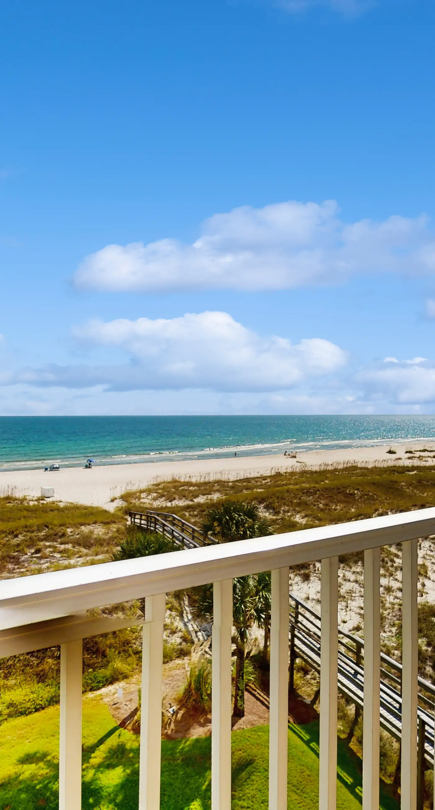 The Beach & Yacht Club B404