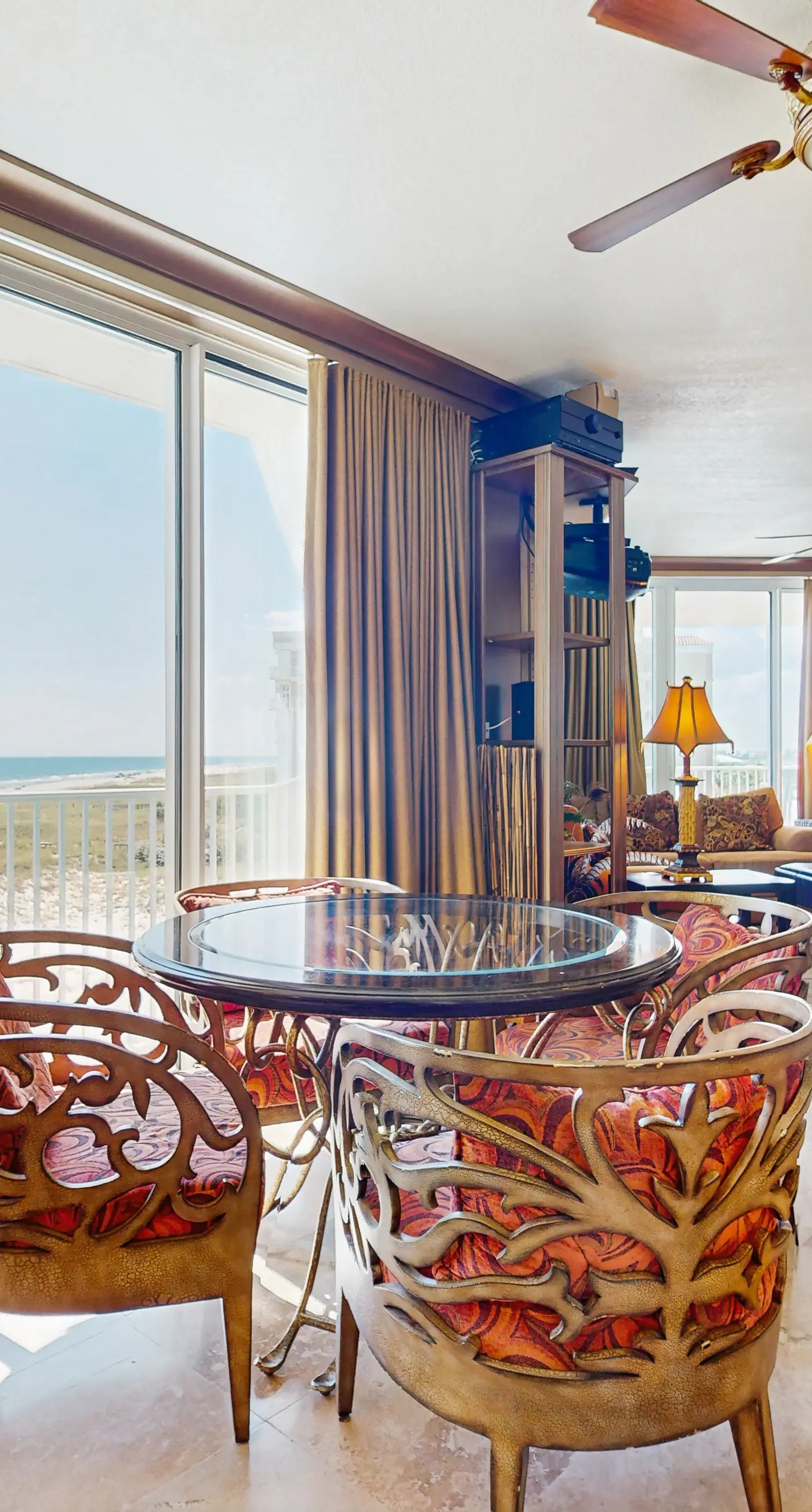 The Beach & Yacht Club B404