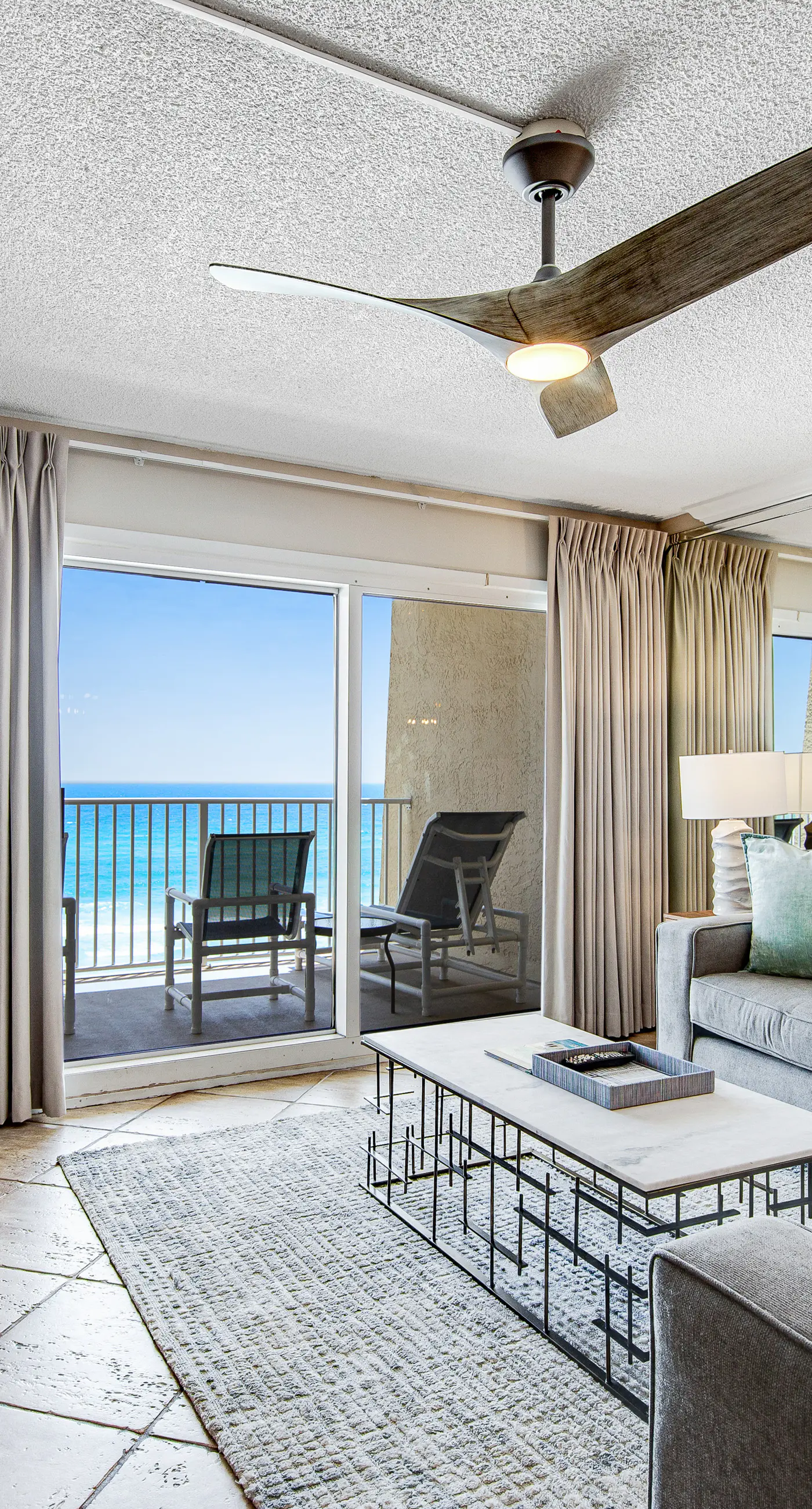 Snowbird-friendly Gulf-front Condo with outdoor Pool, Gym, Tennis