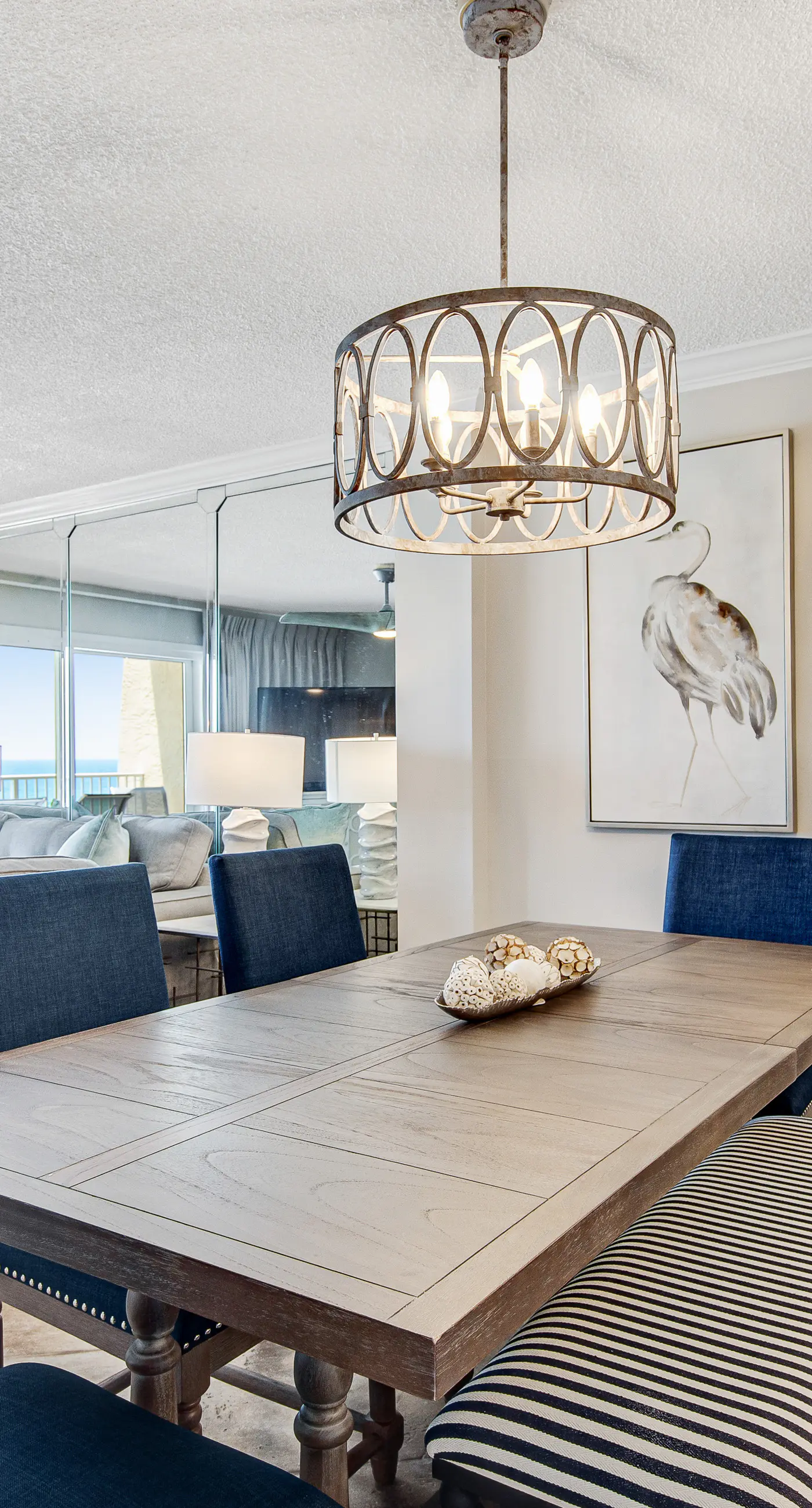 Snowbird-friendly Gulf-front Condo with outdoor Pool, Gym, Tennis