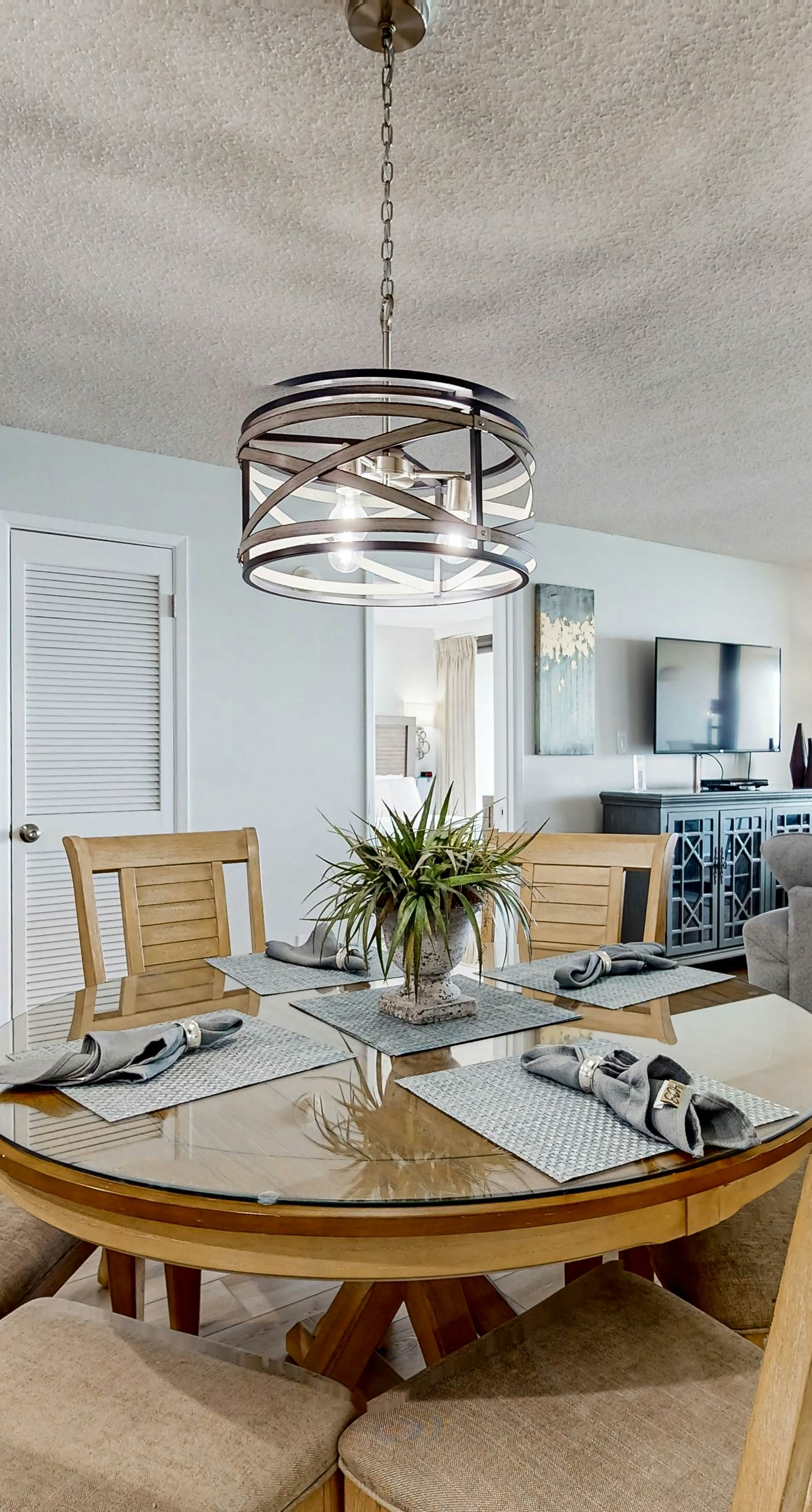 Gorgeious beachview condo with large balcony & shared pool