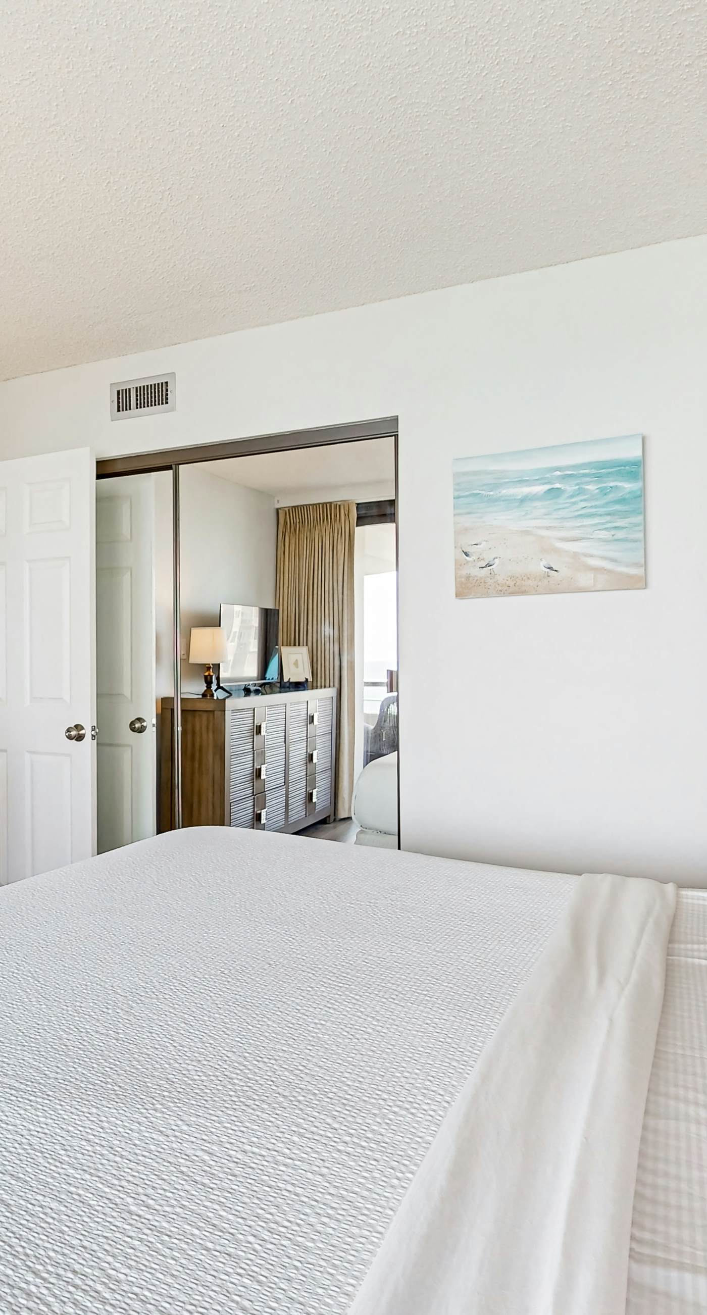 Gorgeious beachview condo with large balcony & shared pool