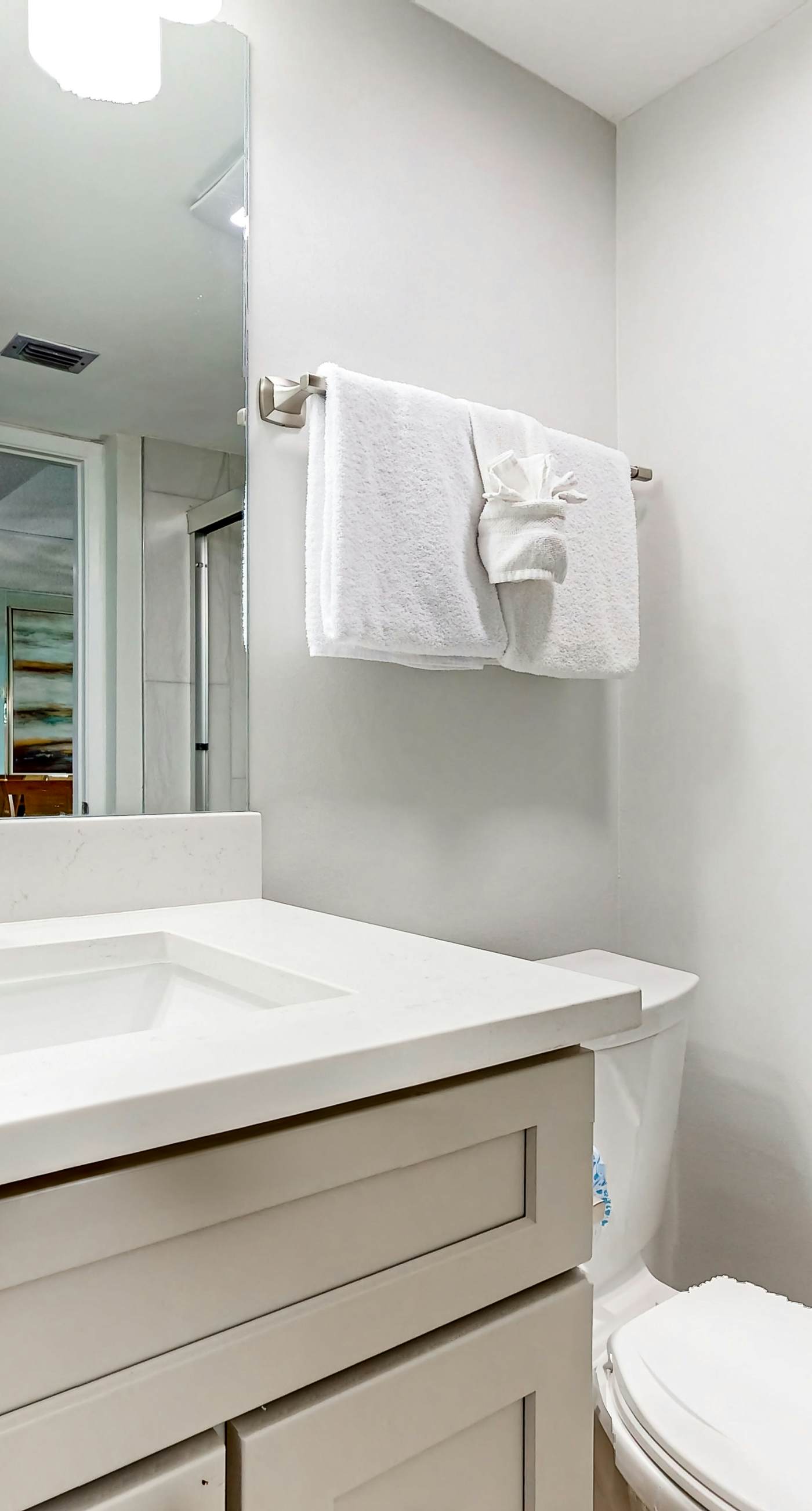 Gorgeious beachview condo with large balcony & shared pool