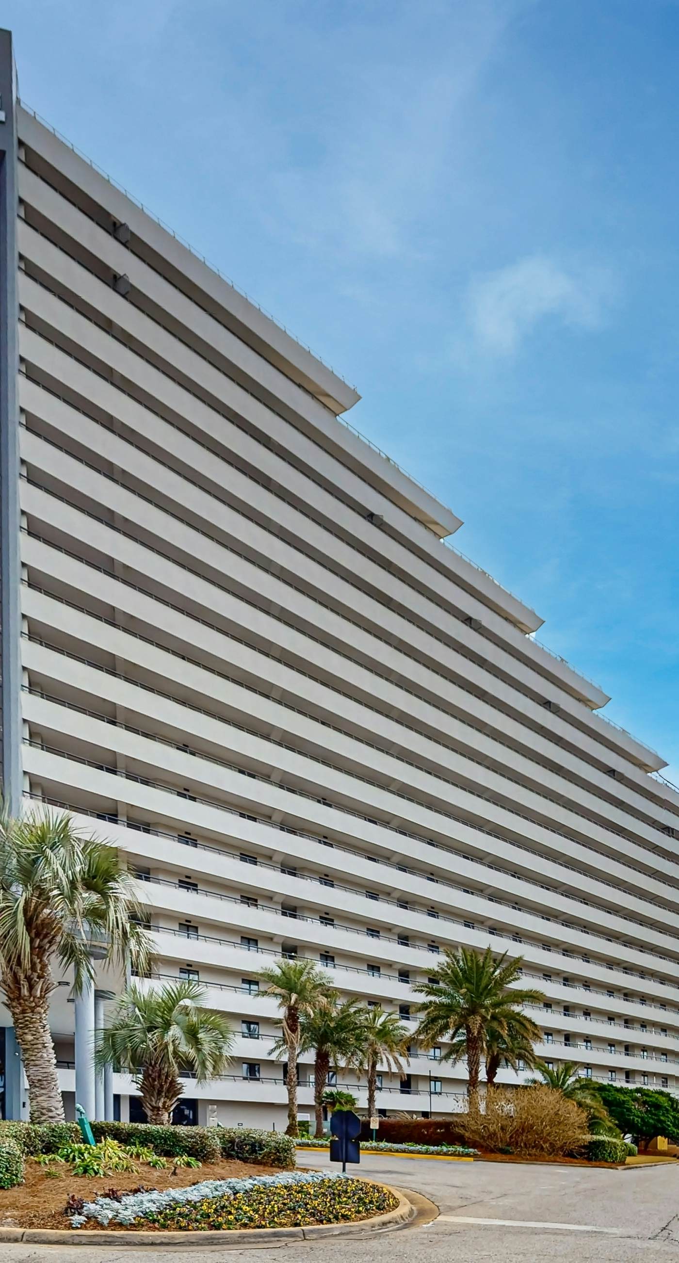 Gorgeious beachview condo with large balcony & shared pool