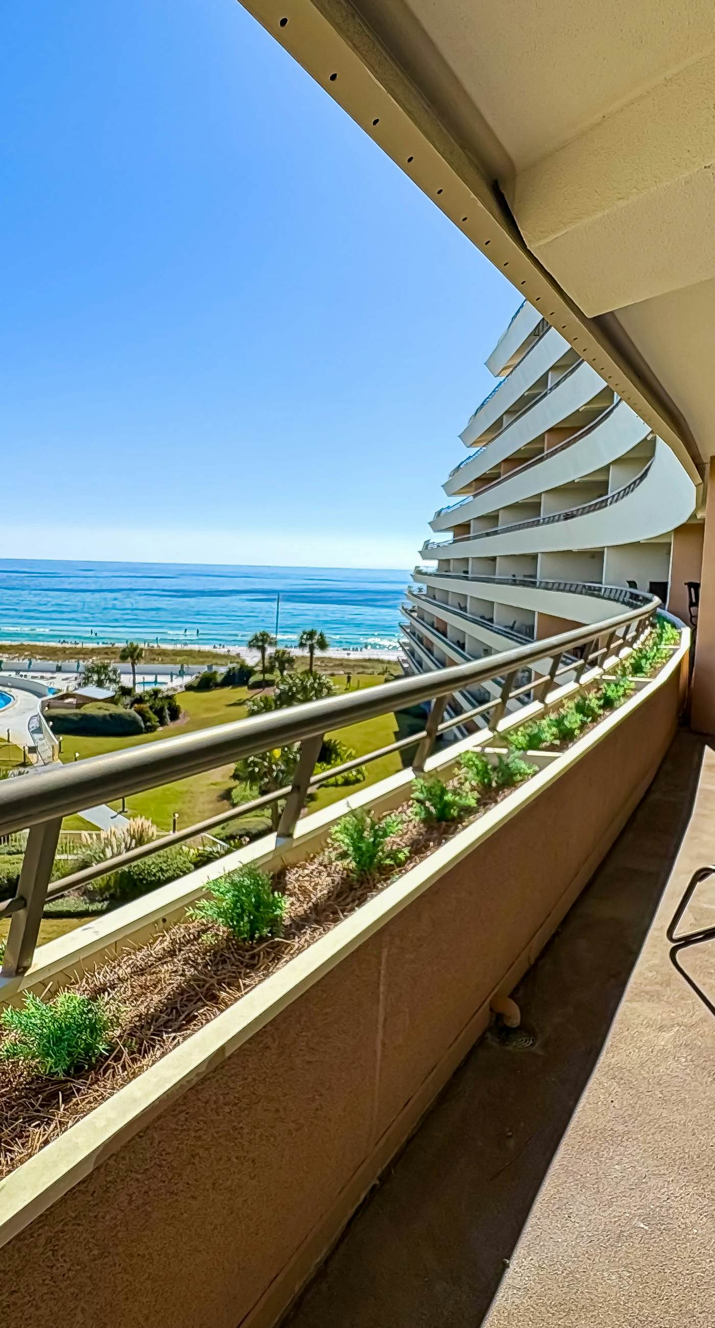 Gorgeous coastal condo with shared pool and easy beach access