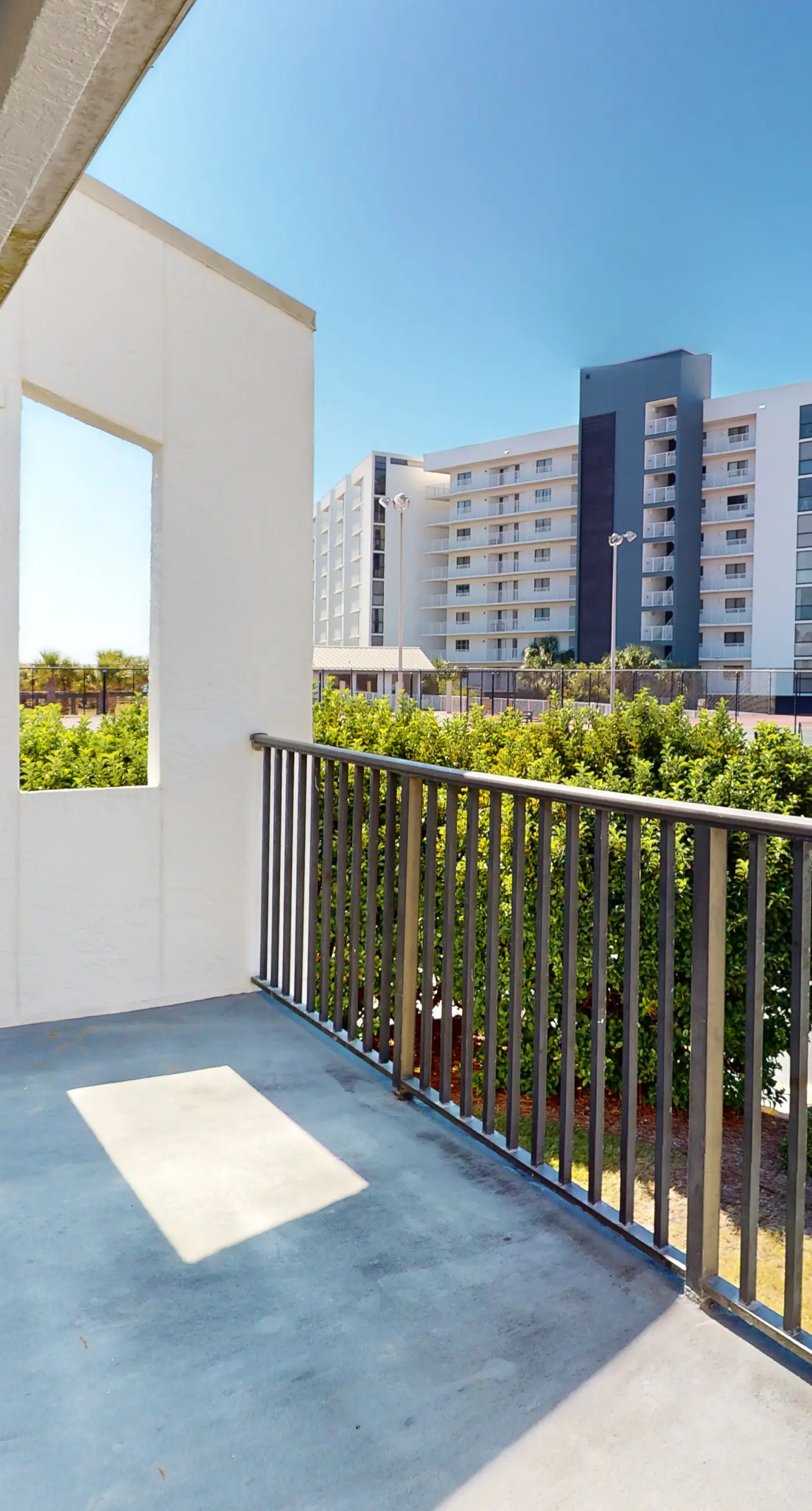 Mainsail End-Unit Townhome - Beachfront Resort, Pools, & Hot Tubs