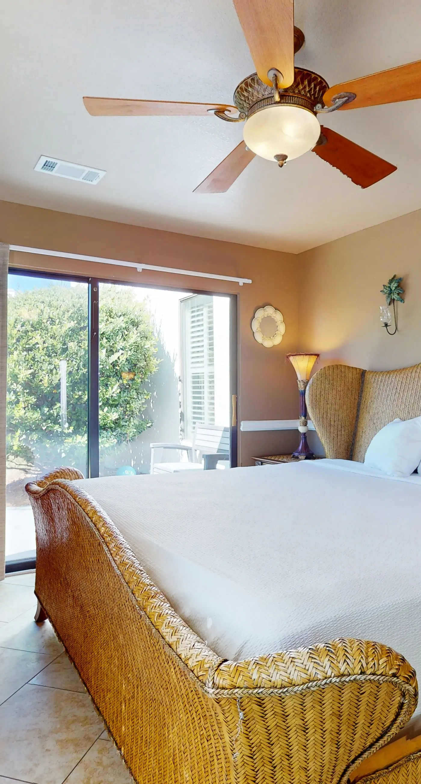 Mainsail End-Unit Townhome - Beachfront Resort, Pools, & Hot Tubs