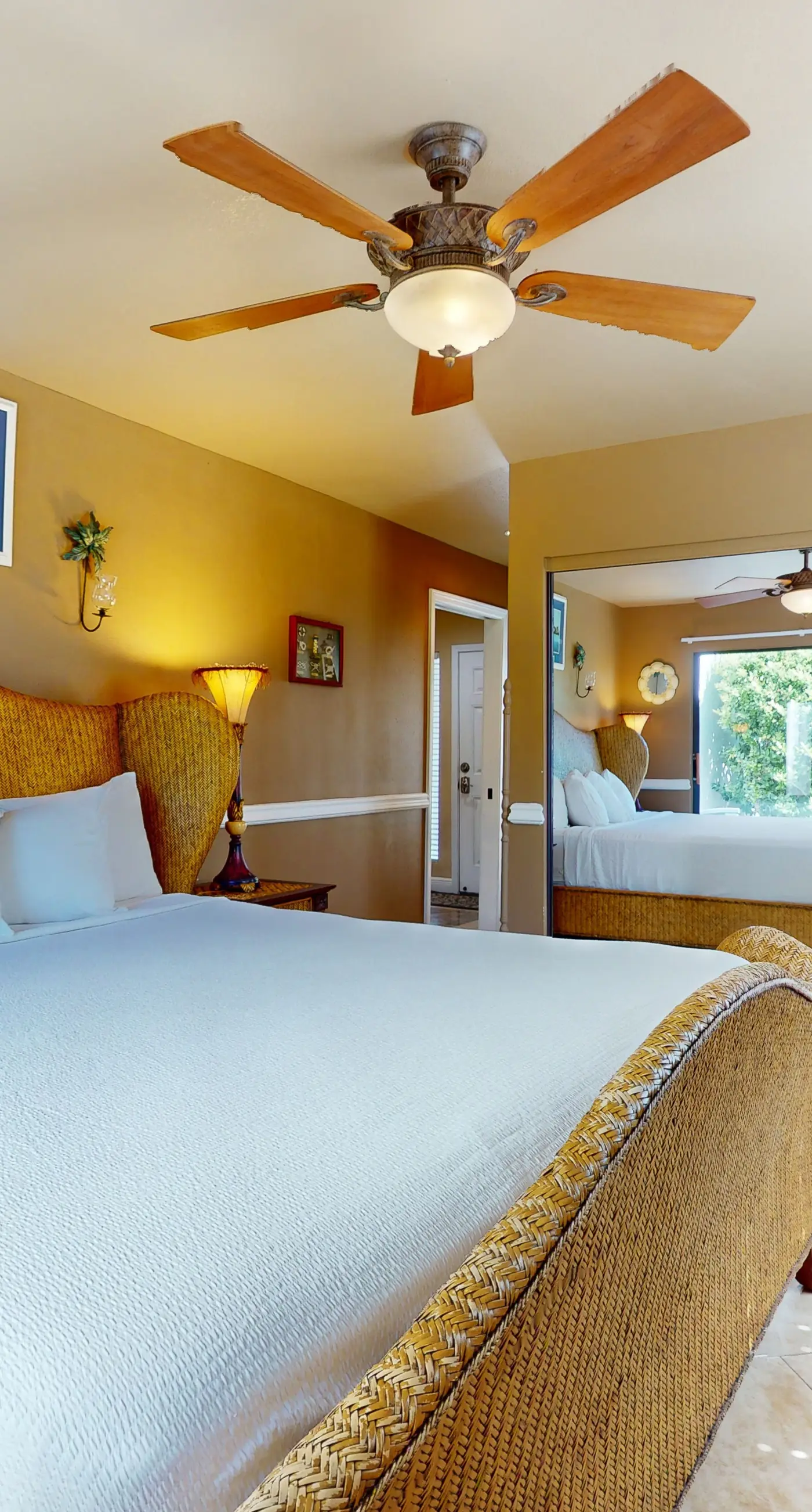 Mainsail End-Unit Townhome - Beachfront Resort, Pools, & Hot Tubs