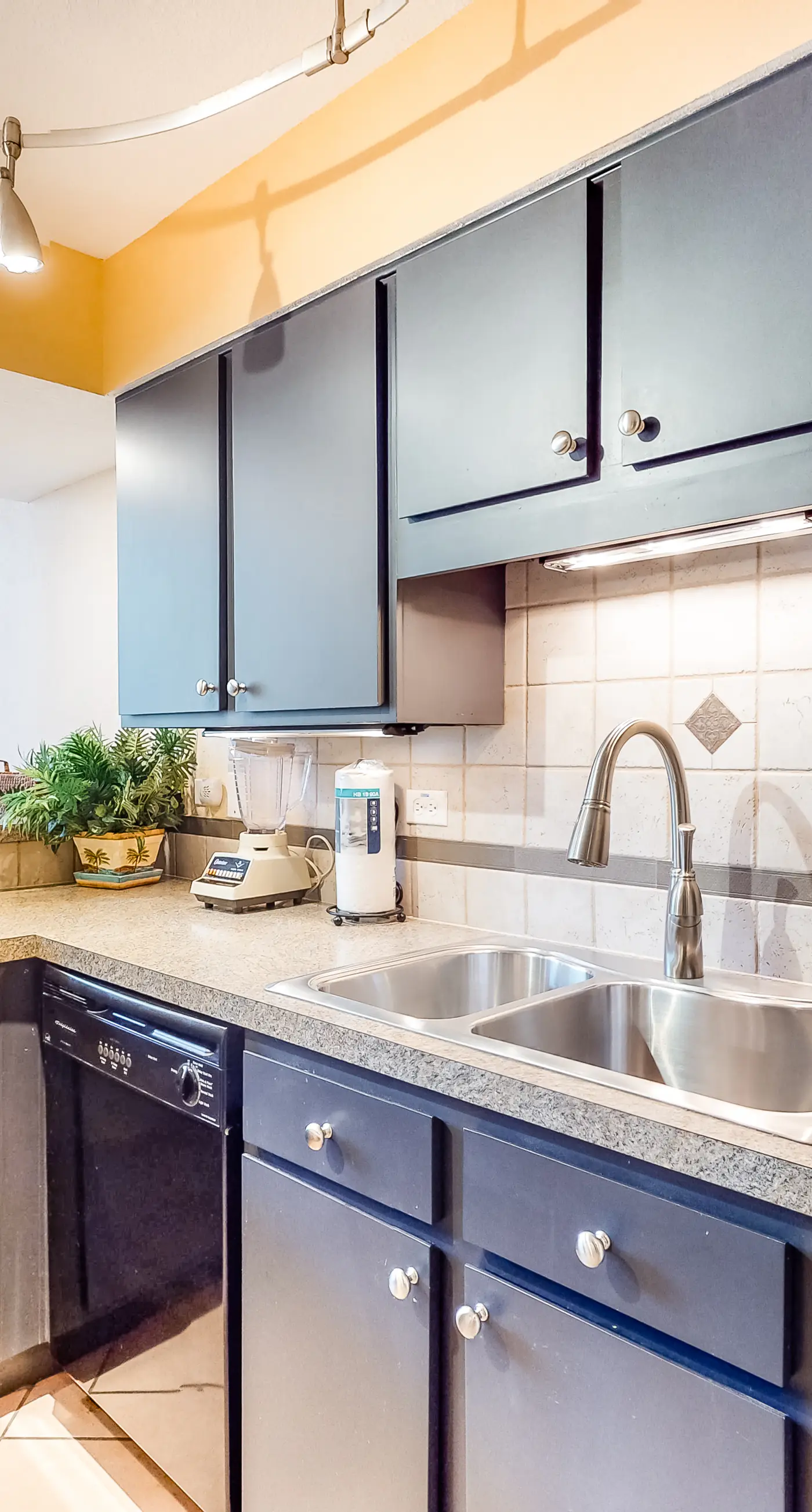 Spacious, beachfront home w/ shared outdoor pool, hot tub, & beach access