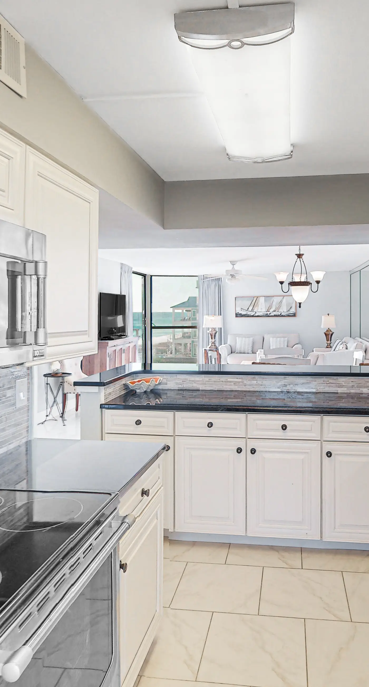 Enchanting condo with tennis, pool, hot tub, balcony, & washer/dryer