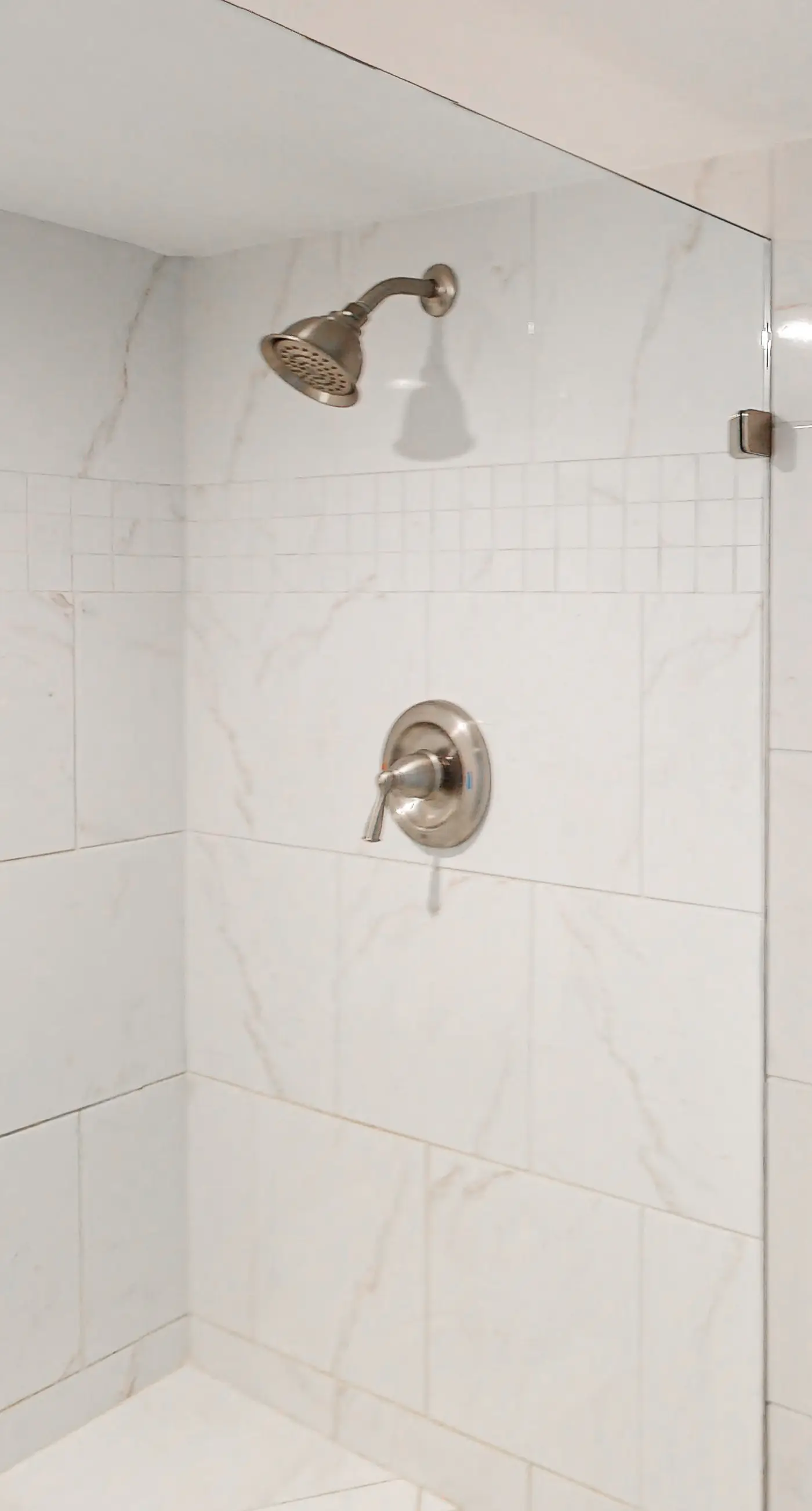 Enchanting condo with tennis, pool, hot tub, balcony, & washer/dryer