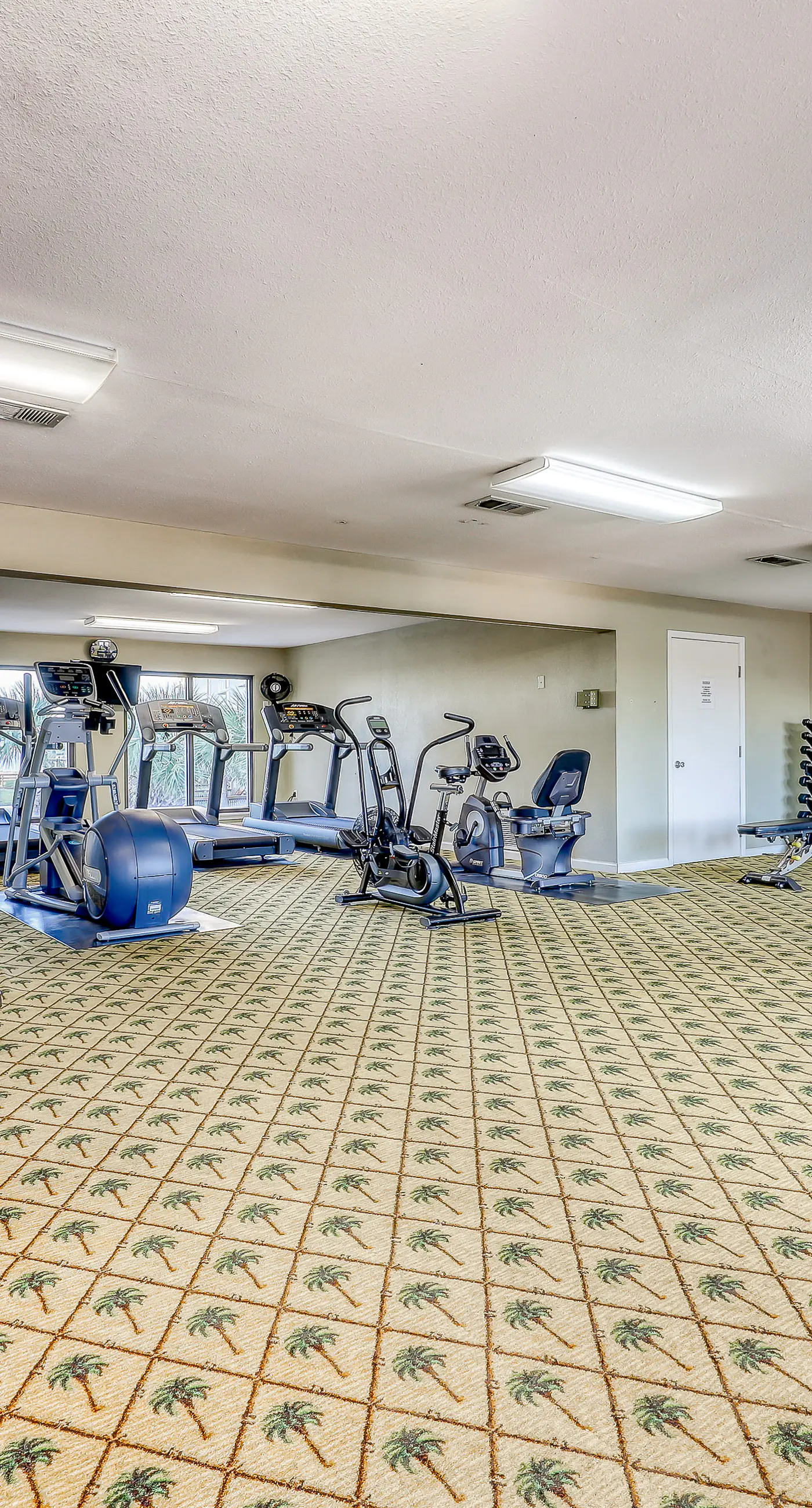 Enchanting condo with tennis, pool, hot tub, balcony, & washer/dryer