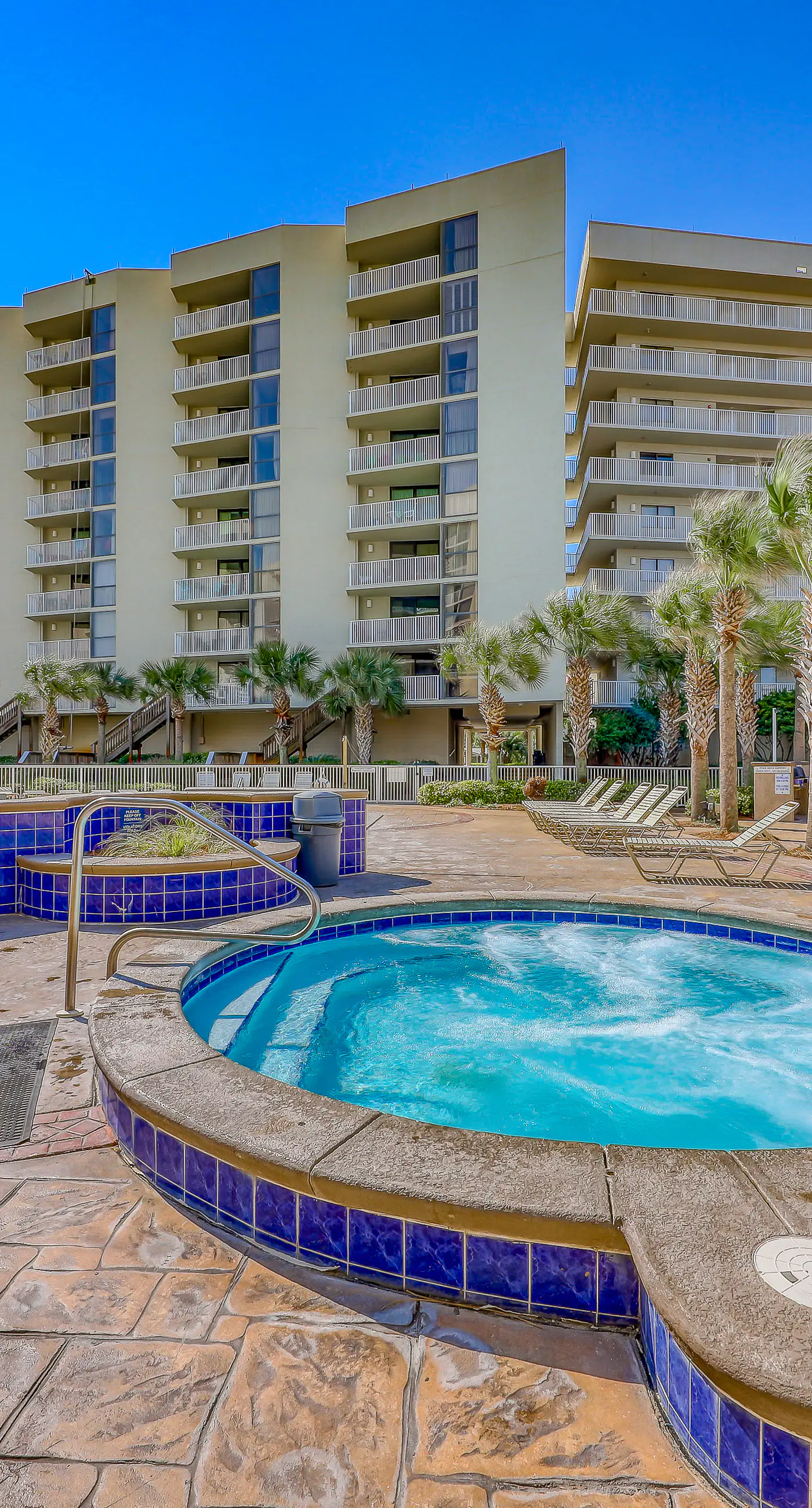 Enchanting condo with tennis, pool, hot tub, balcony, & washer/dryer