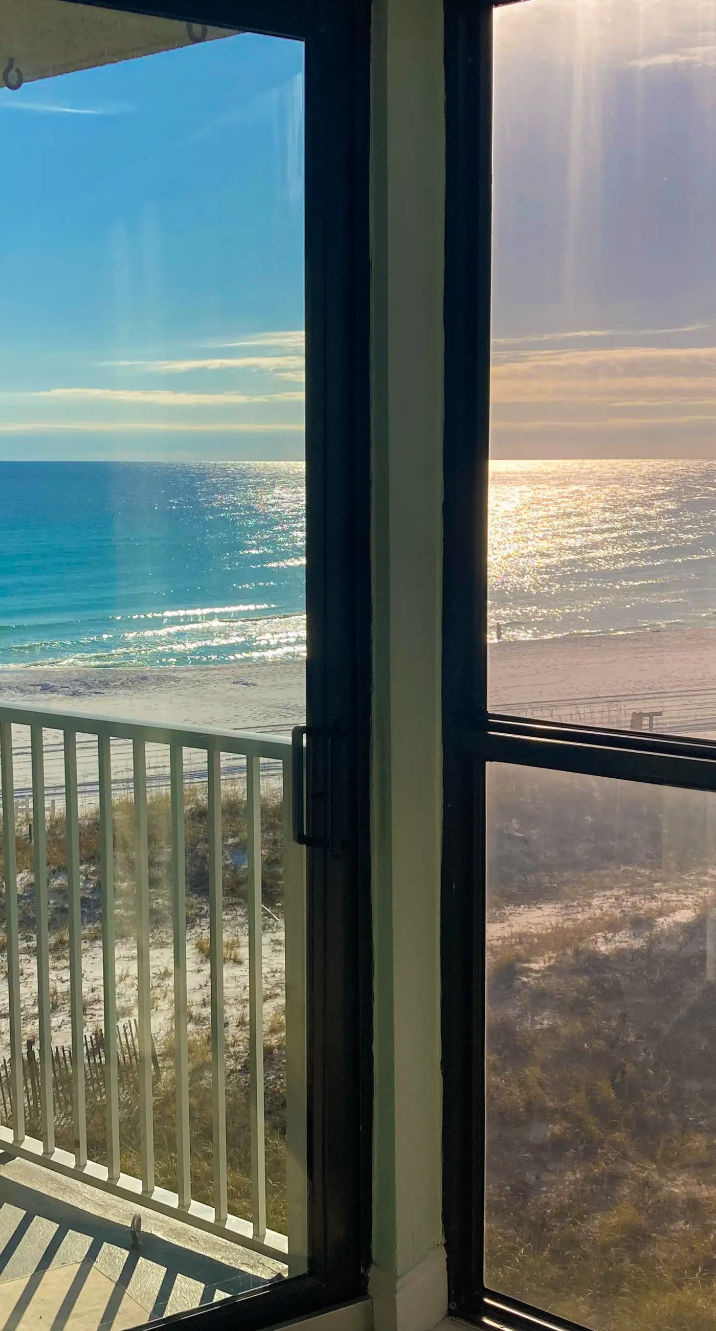 3rd Floor condo, 2 beach chairs included, Close to dining