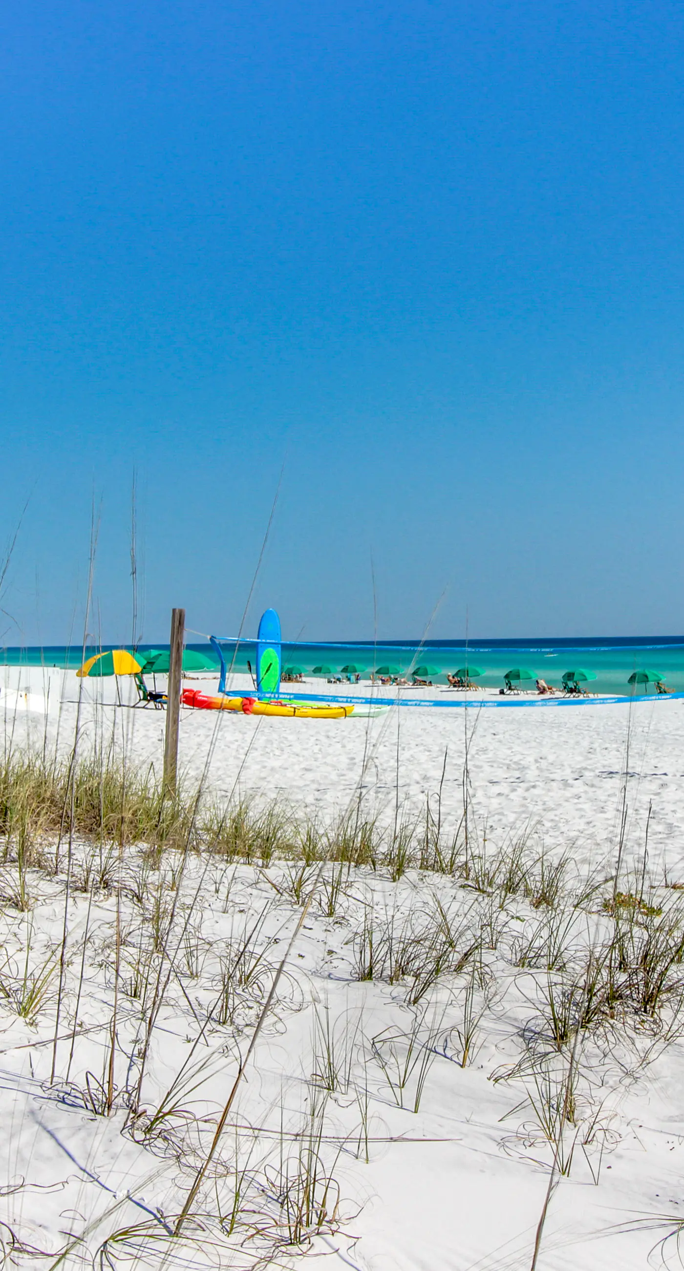 3rd Floor condo, 2 beach chairs included, Close to dining