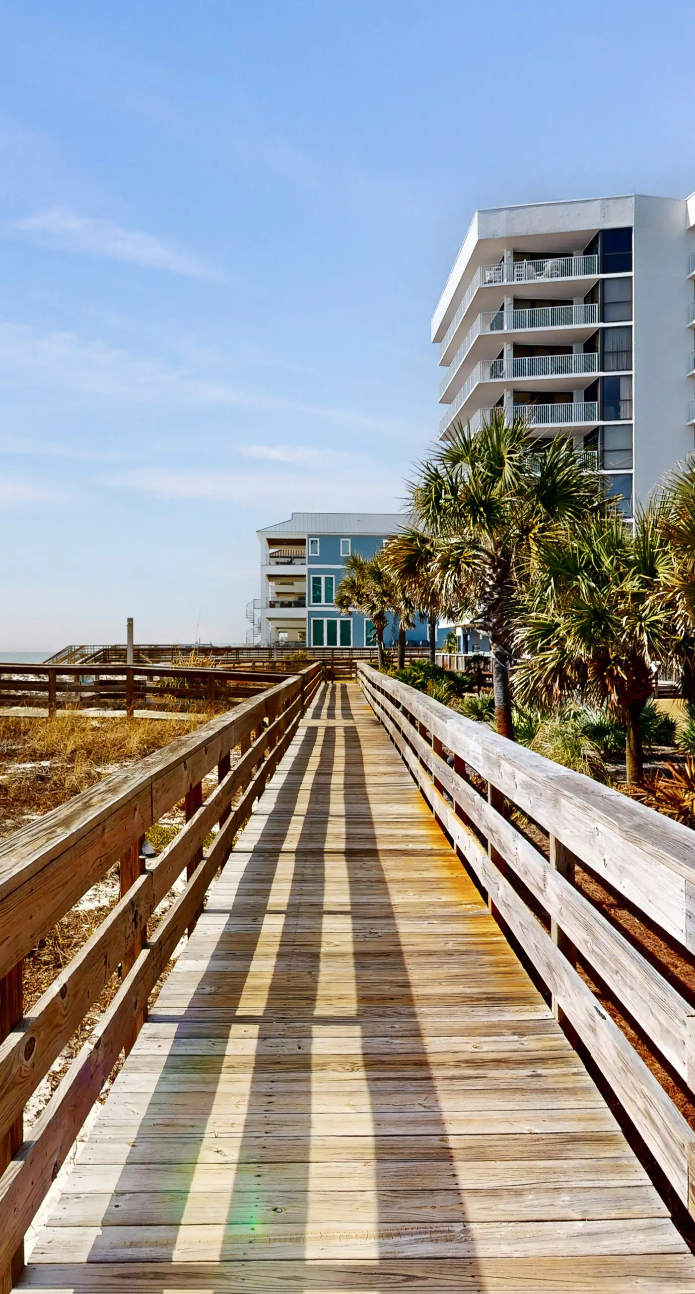 Beachfront condo with Gulf-view balcony & on-site pool/hot tub/tennis