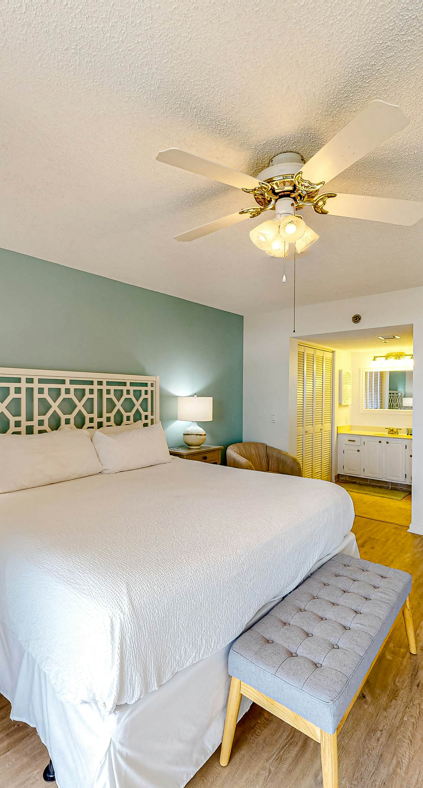 Gulf-view condo with balcony, pools, hot tub, beach access, & sports courts