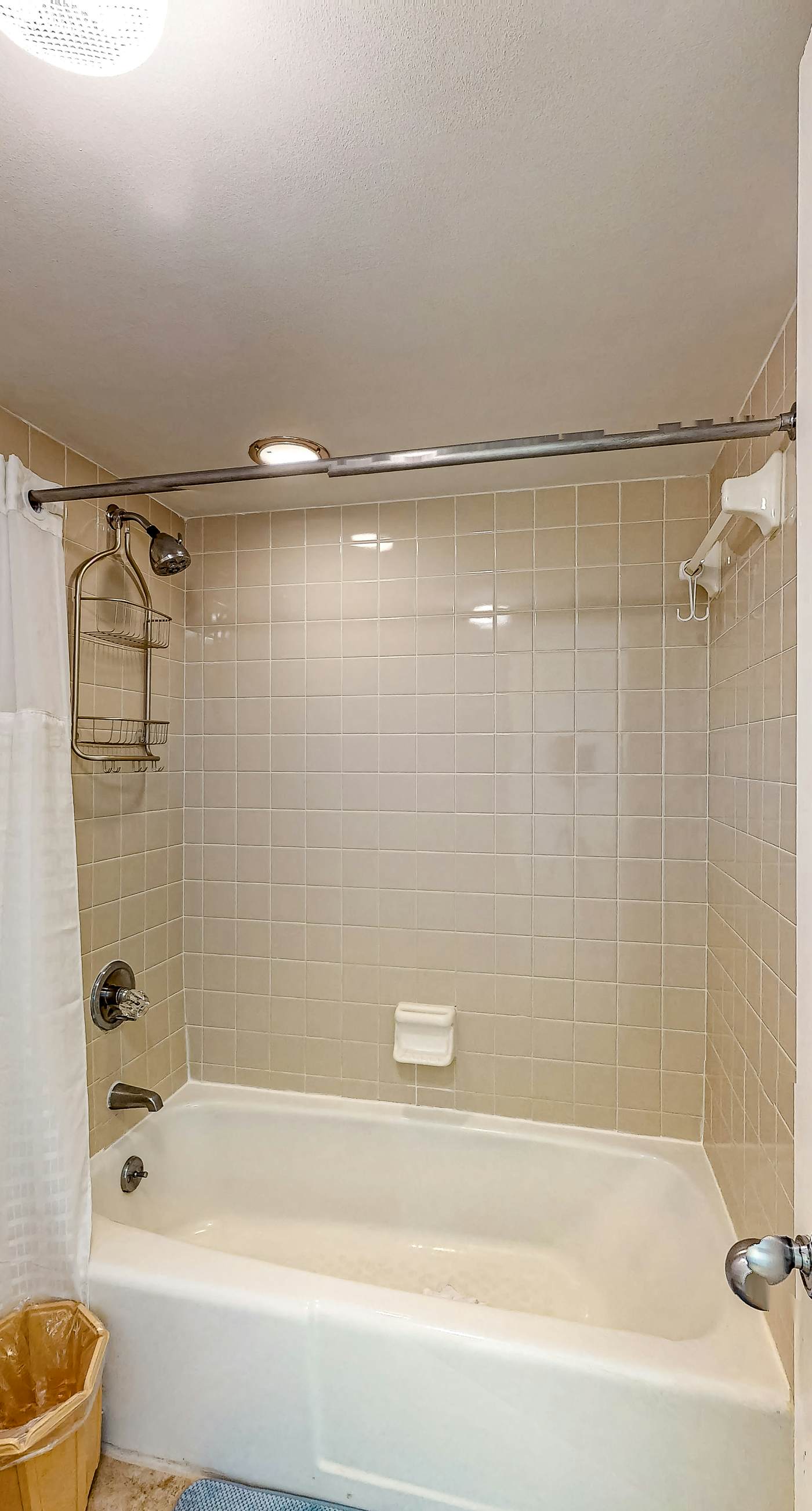 Gulf-view condo with balcony, pools, hot tub, beach access, & sports courts