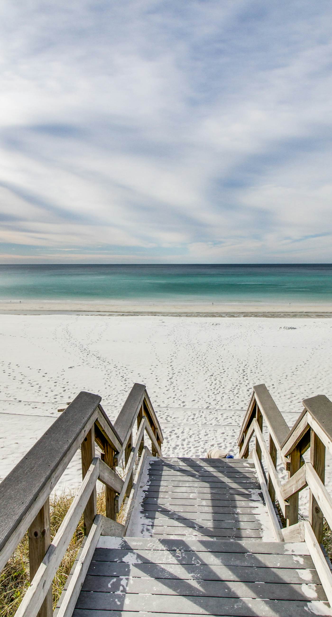 Gulf-view condo with balcony, pools, hot tub, beach access, & sports courts