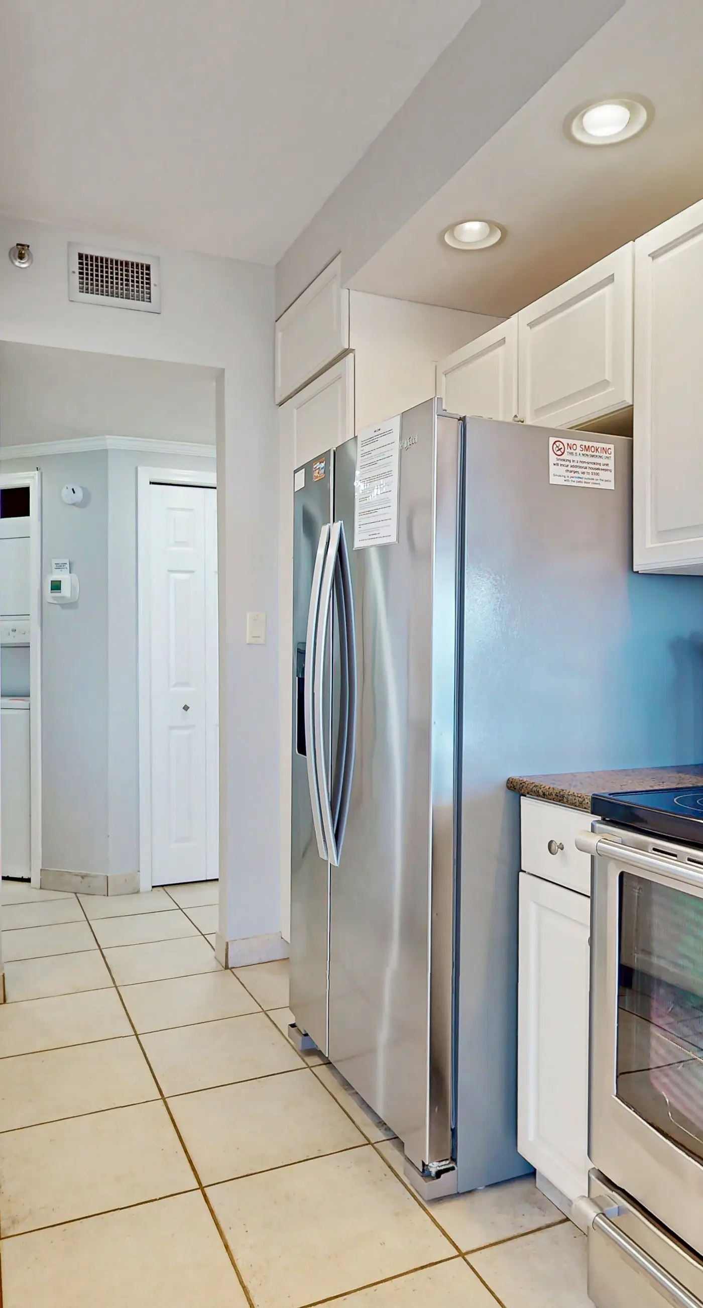 Beautiful gulf-front villa w/free WiFi, shared pool & hot tub, central AC, views