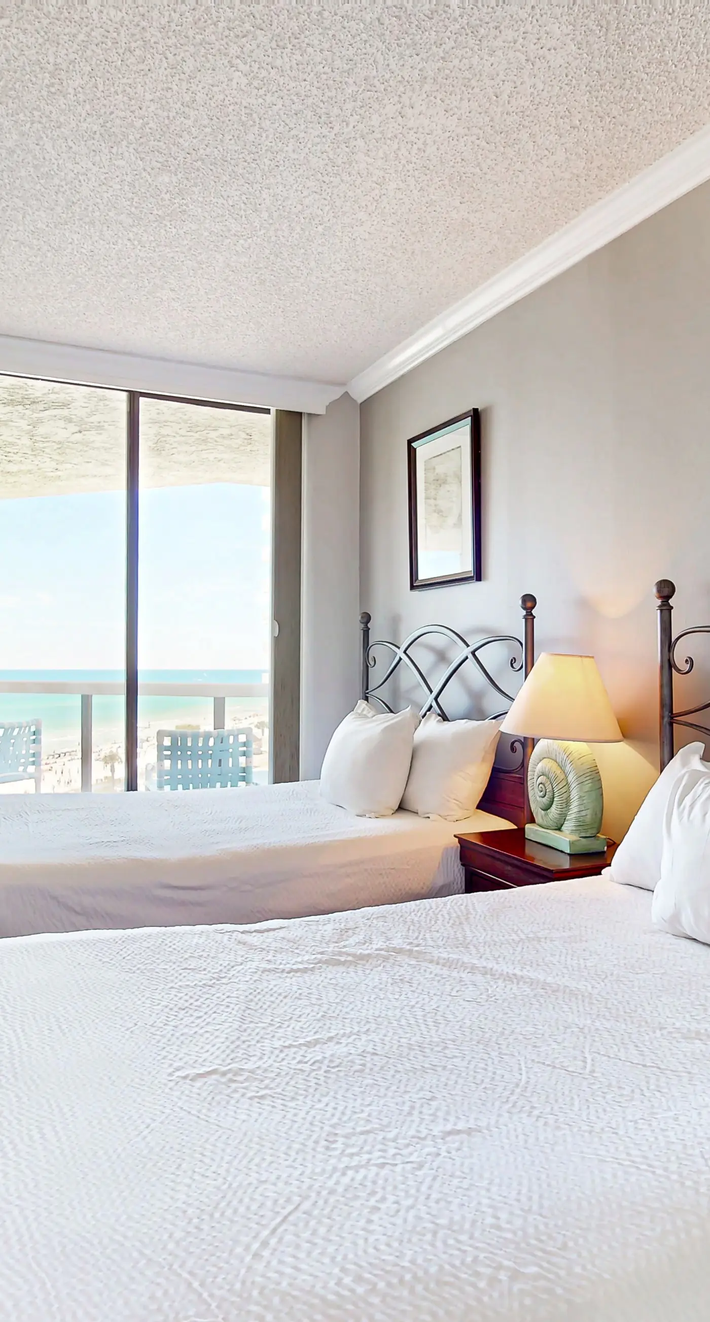 Beautiful gulf-front villa w/free WiFi, shared pool & hot tub, central AC, views