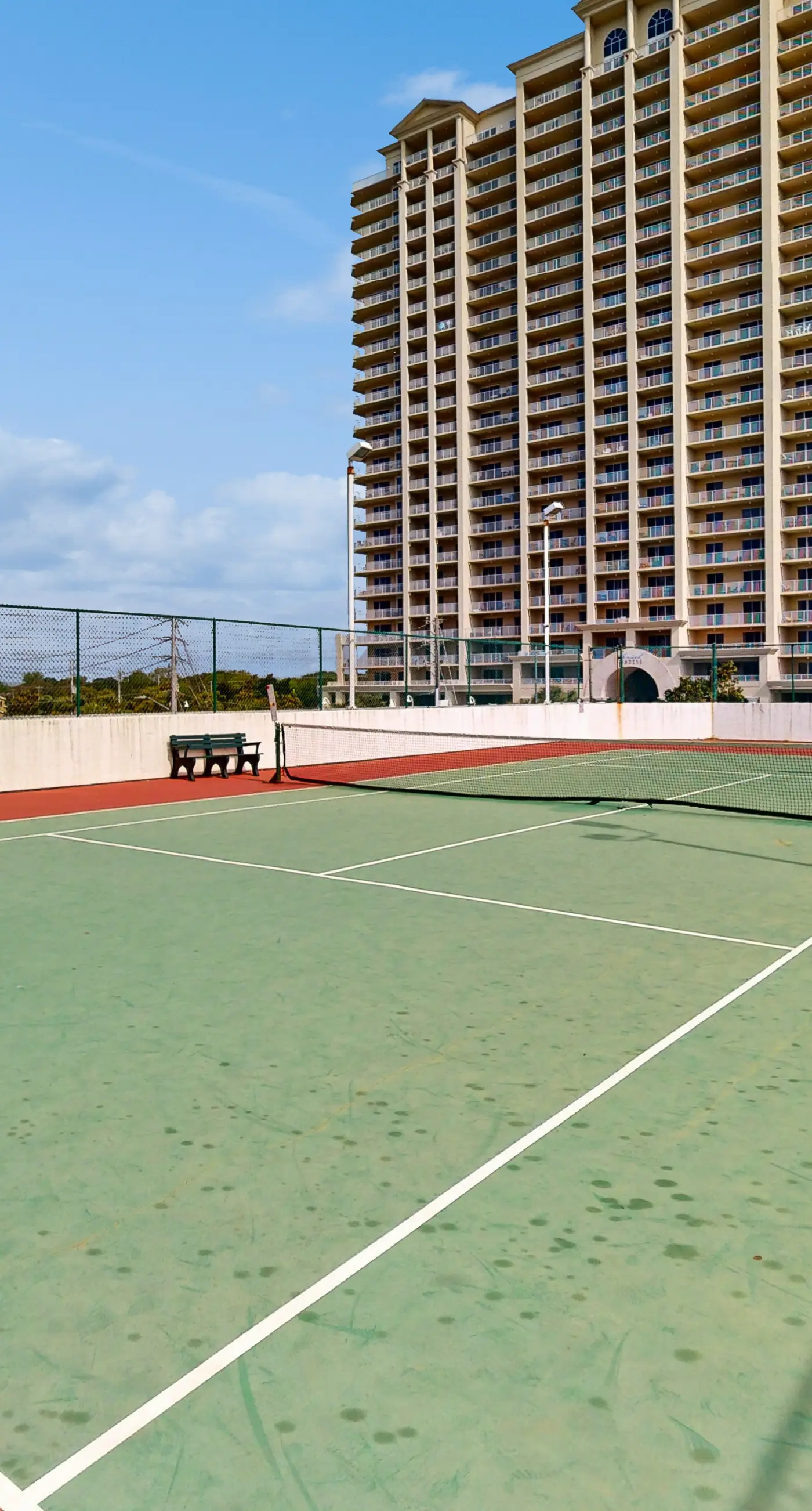 Beautiful gulf-front villa w/free WiFi, shared pool & hot tub, central AC, views
