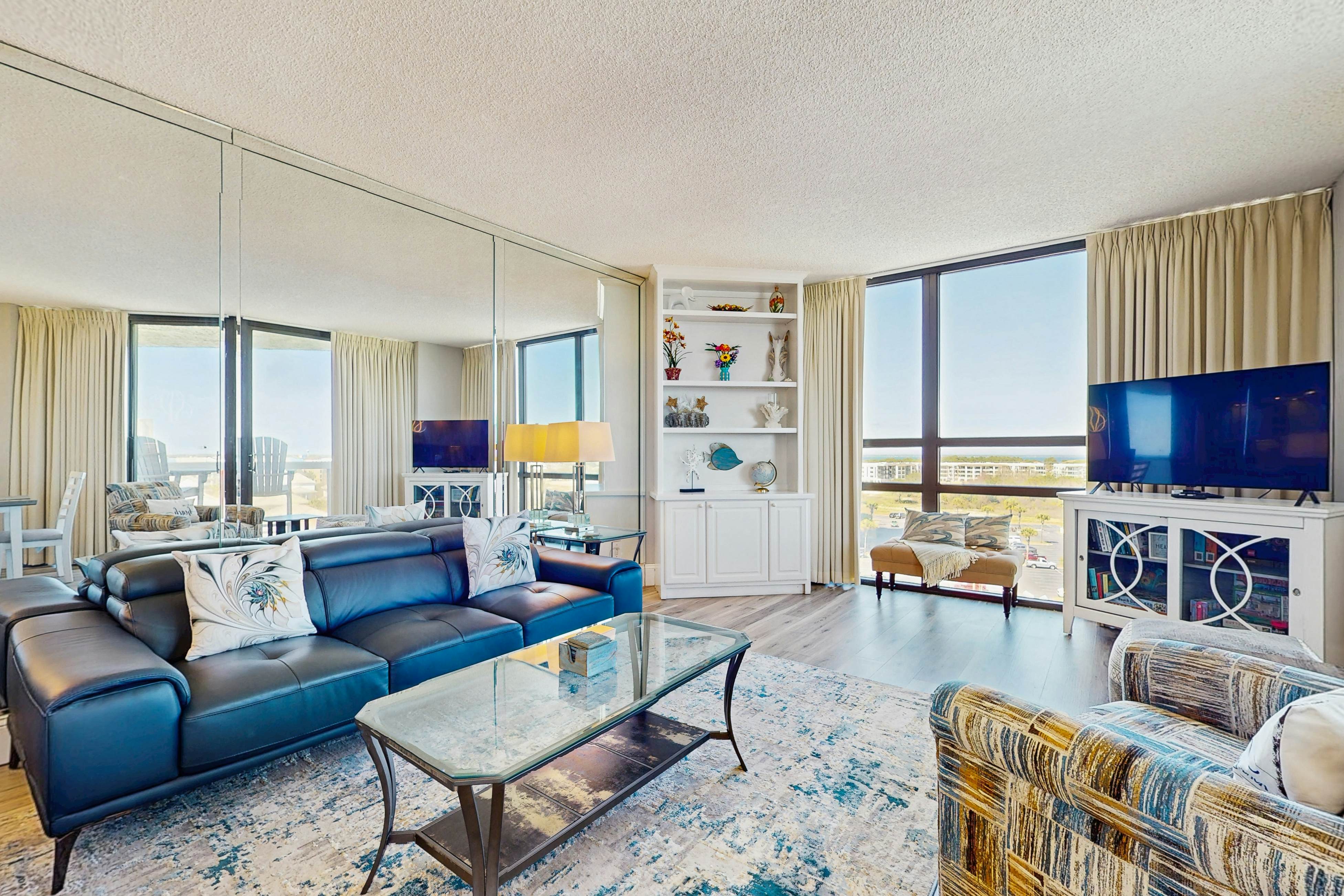 Two Gulf-view condos in one - balconies, pool, hot tubs, gym & beach access