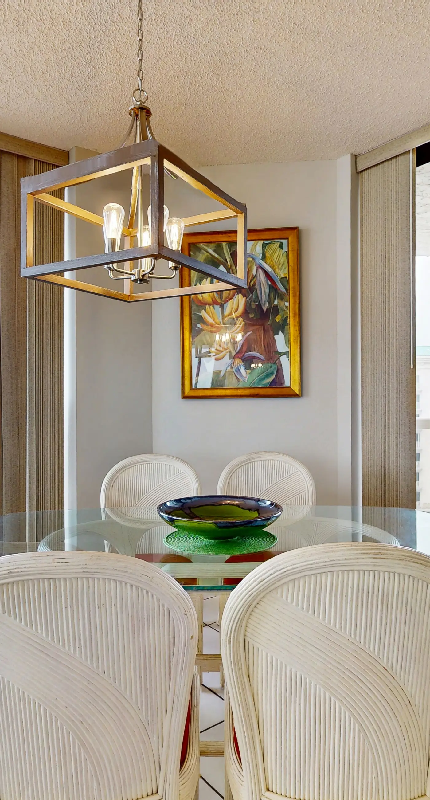 Beautiful beachfront condo with shared pool, tennis, & beach access