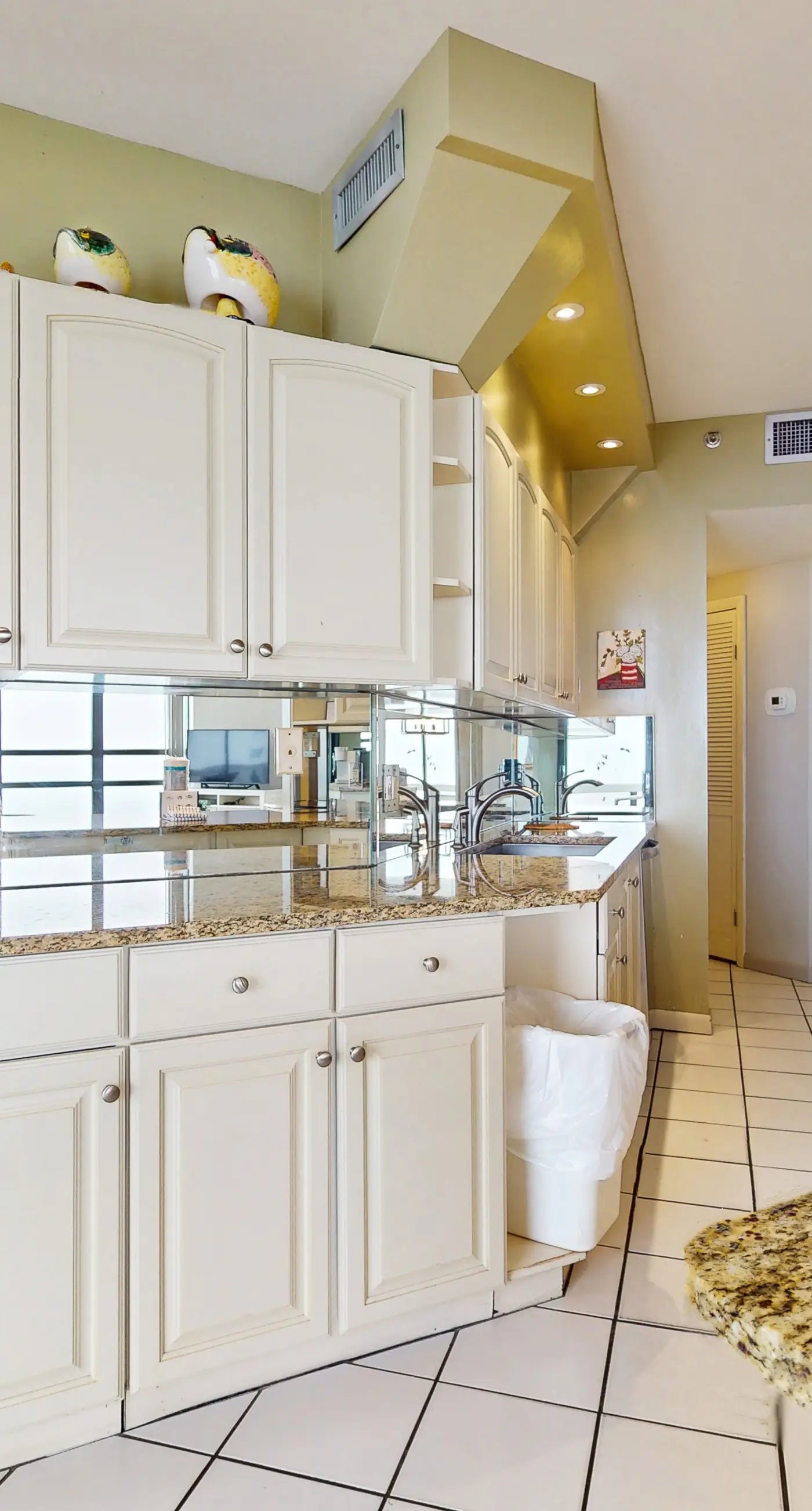 Beautiful beachfront condo with shared pool, tennis, & beach access