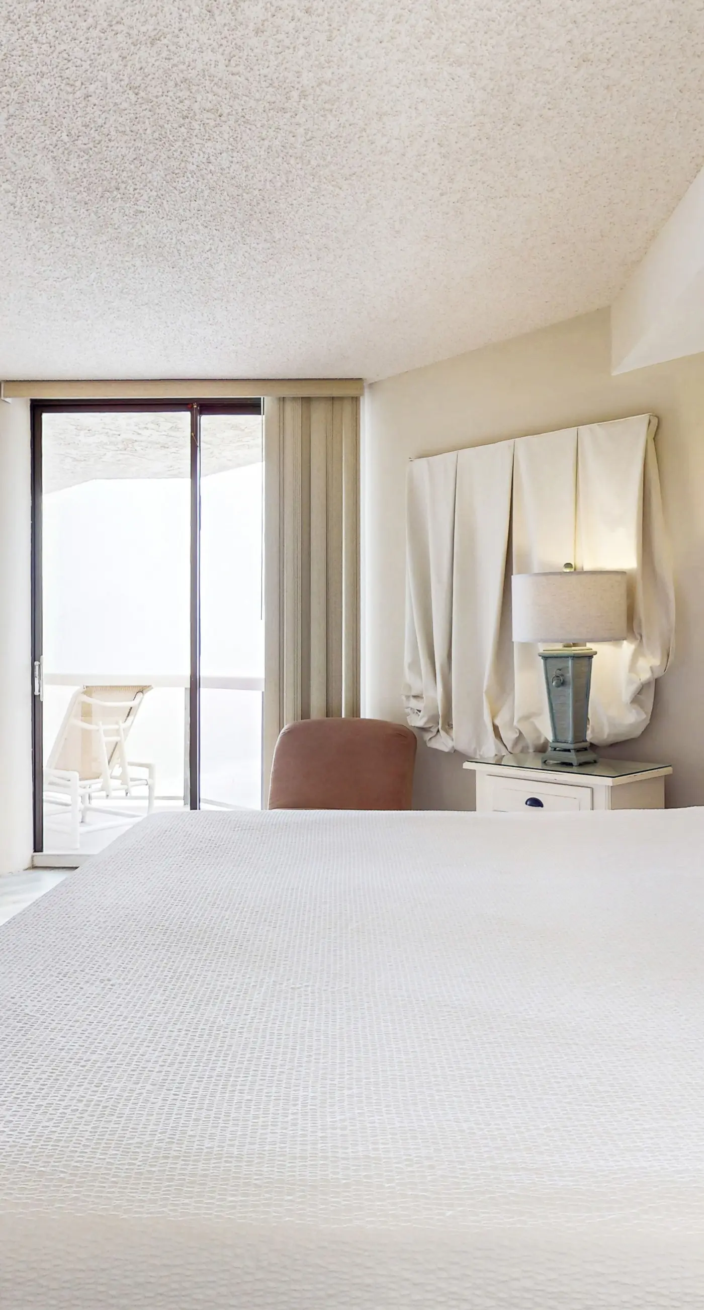 Beautiful beachfront condo with shared pool, tennis, & beach access
